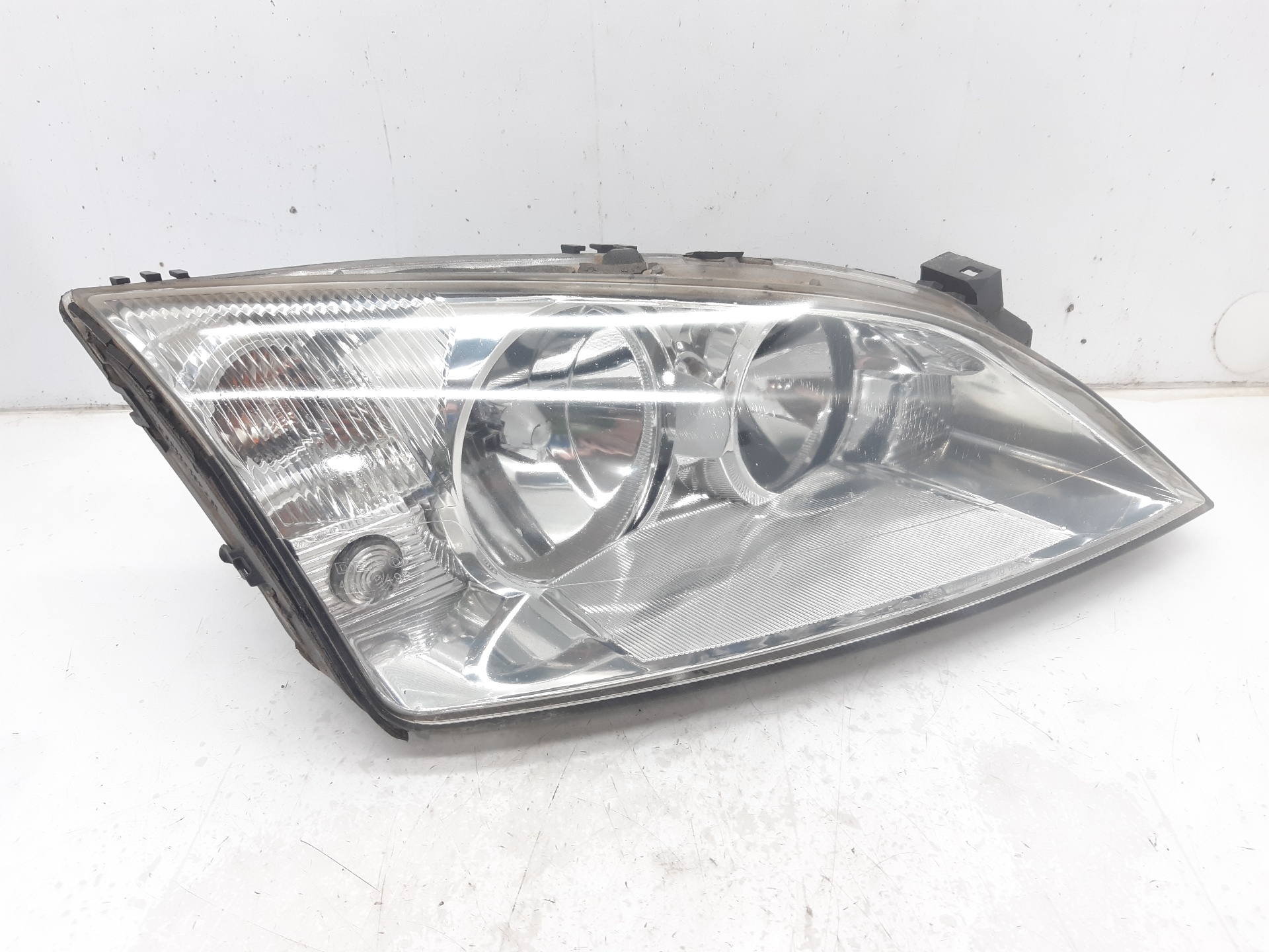FORD Mondeo 3 generation (2000-2007) Front Right Headlight 1S7113005SE 18669058