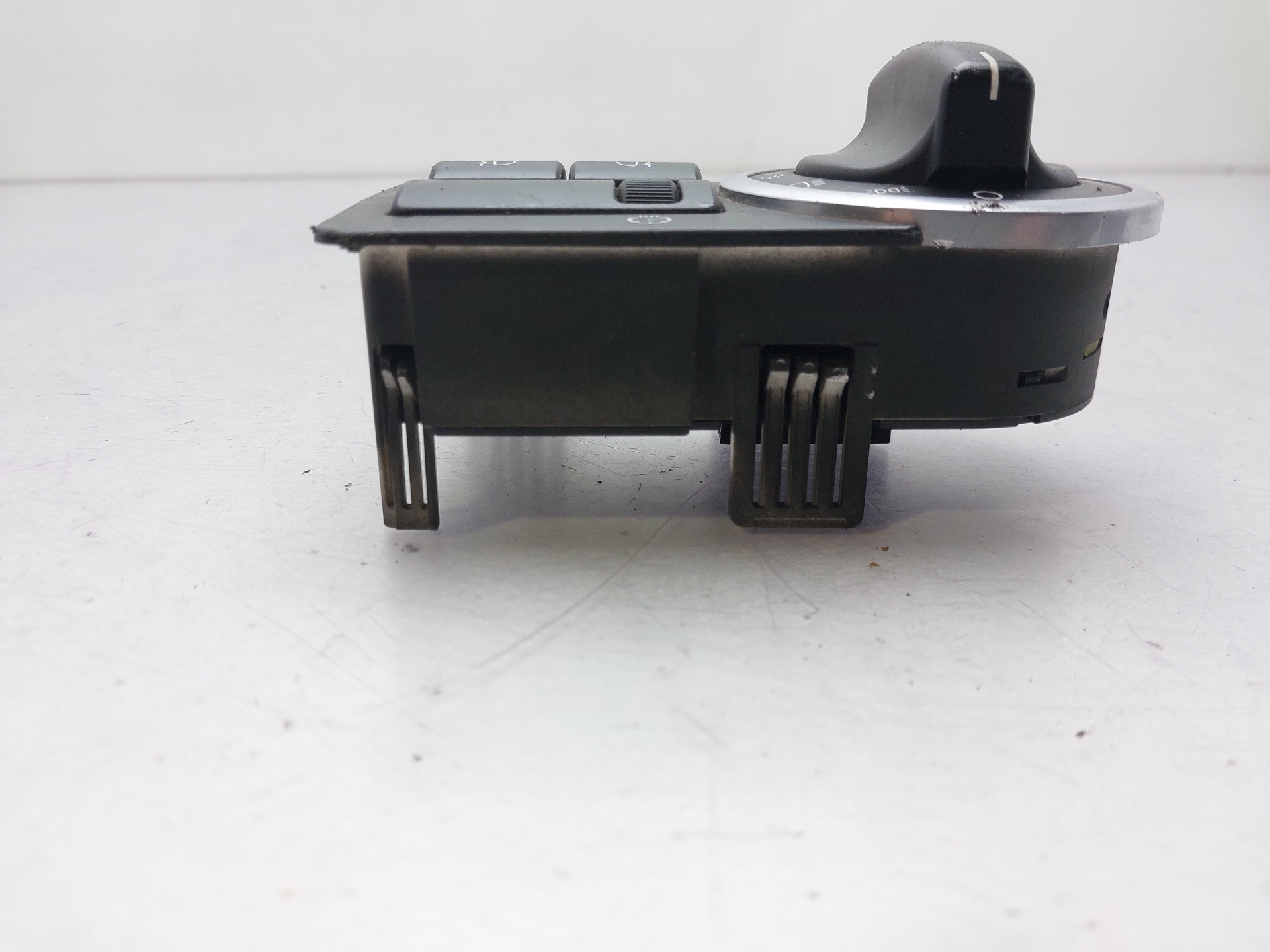 LAND ROVER Range Rover 3 generation (2002-2012) Headlight Switch Control Unit YUD501380PUY 22472913