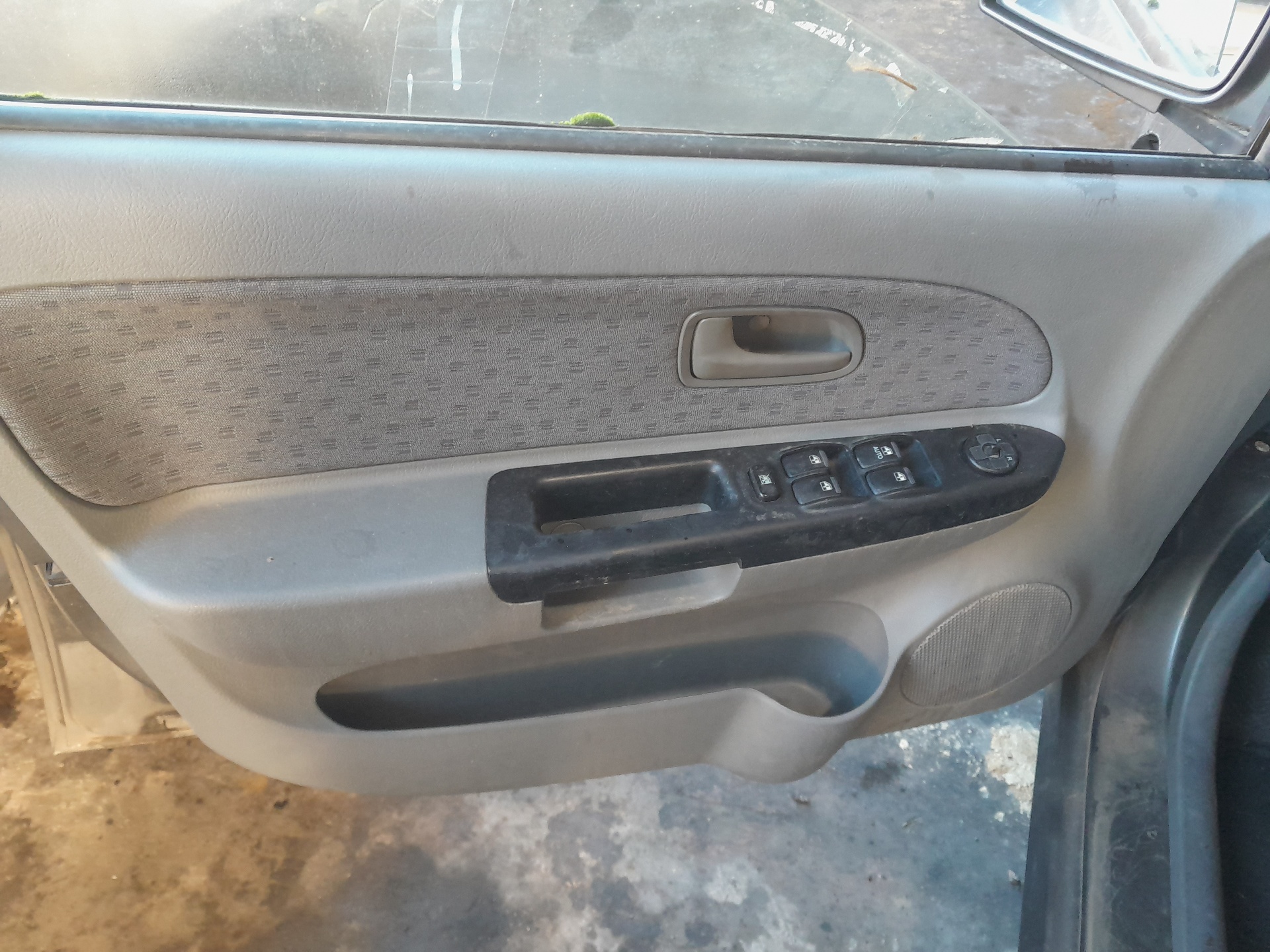 KIA Rio 1 generation (2000-2005) Rear Right Door Window Control Switch 621W03620 22736322