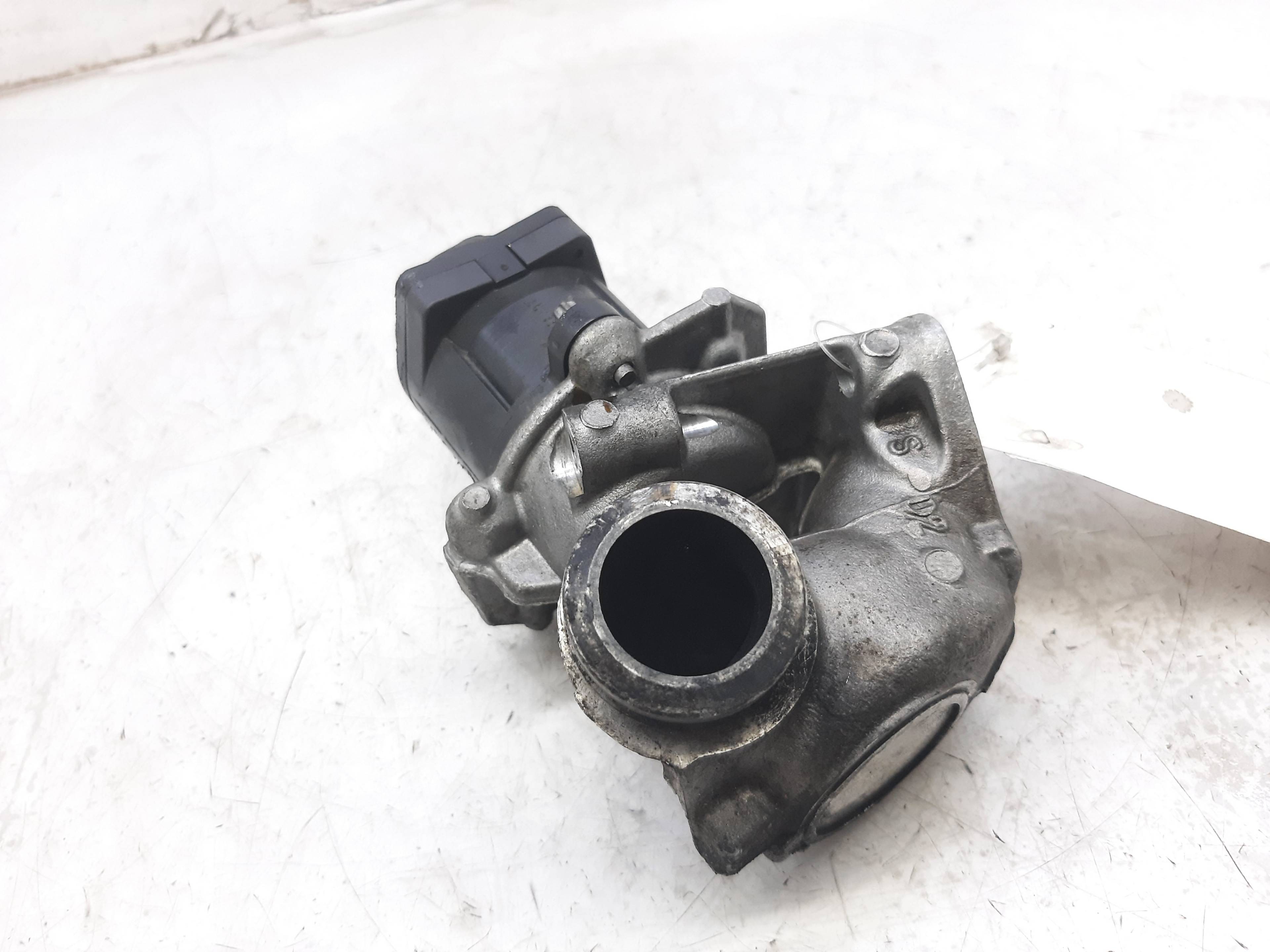 MERCEDES-BENZ C-Class W204/S204/C204 (2004-2015) EGR Valve 9672880080 25415413