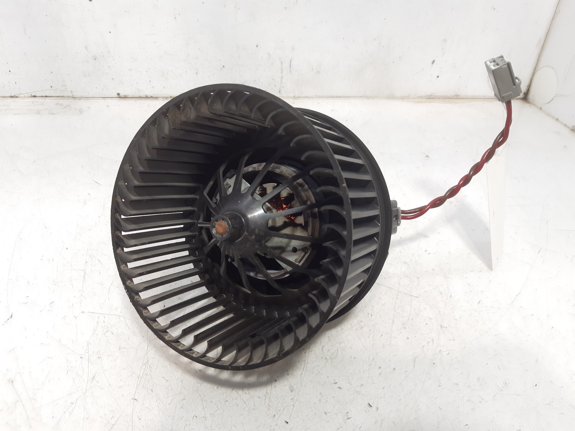 VOLVO V40 2 generation (2012-2020) Motor încălzitor interior AV6N18456AA 18735916