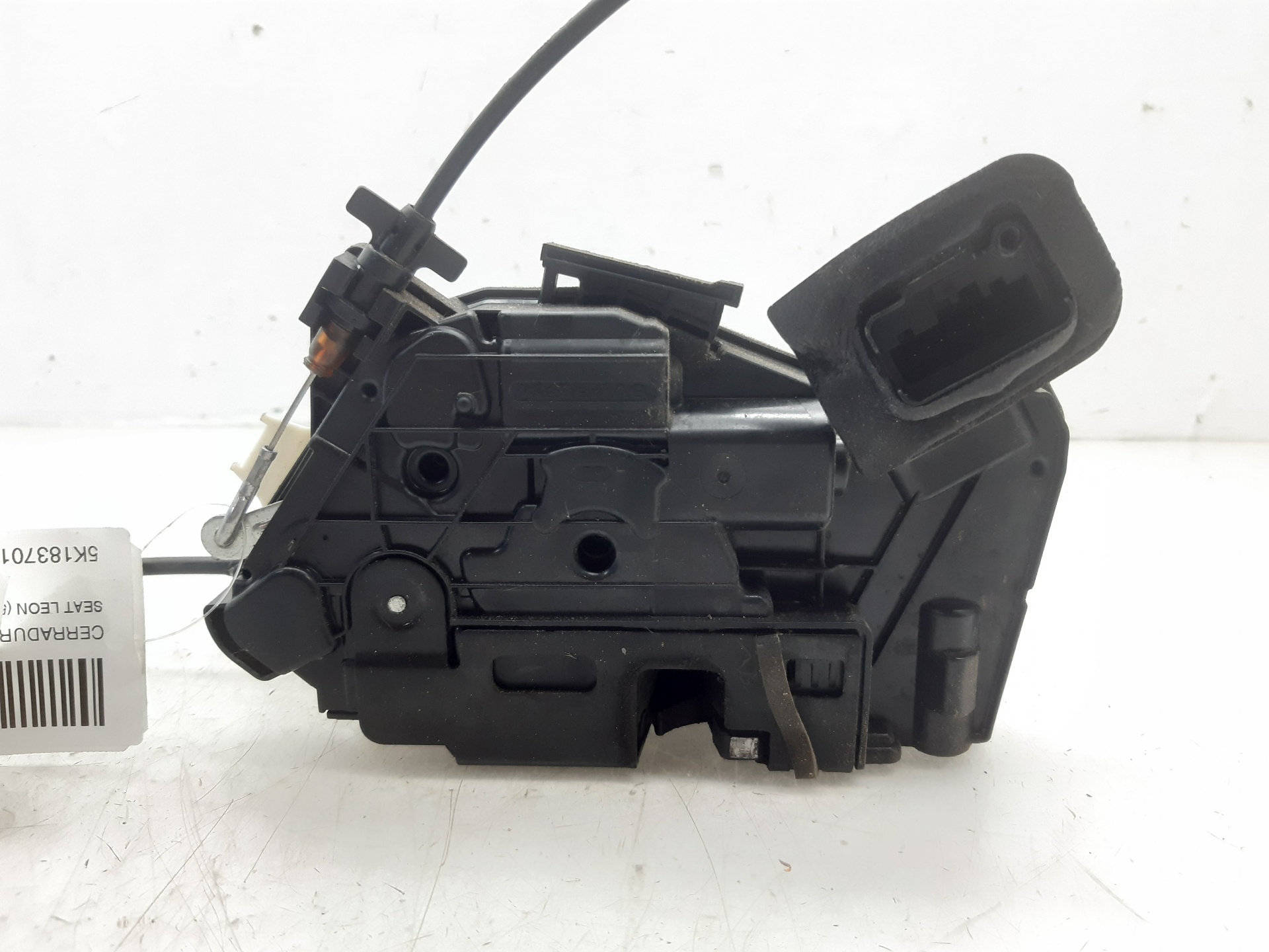 SEAT Leon 3 generation (2012-2020) Front Right Door Lock 5K1837016D 18687149