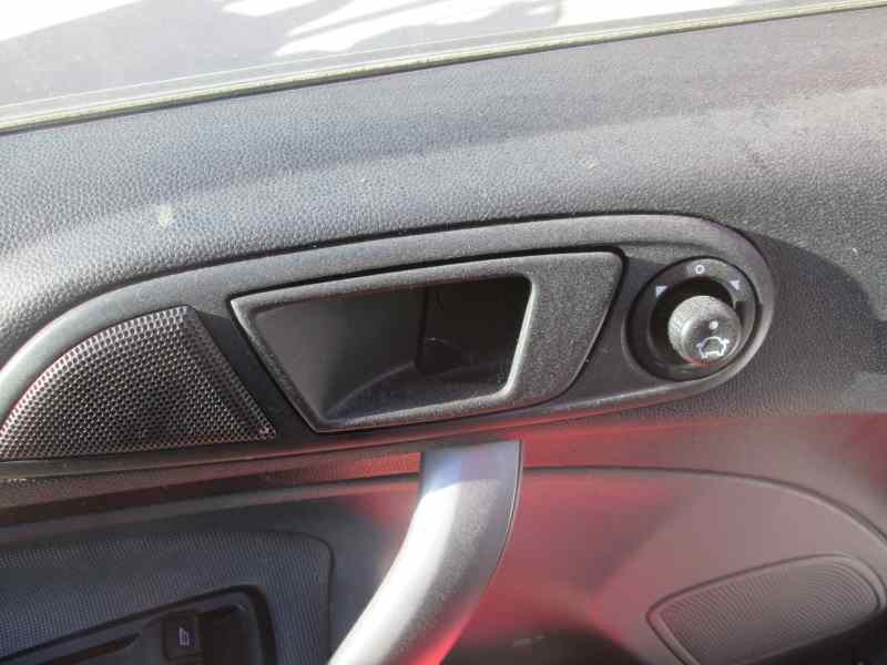 FORD Fiesta 5 generation (2001-2010) Priekinių dešinių durų stiklo pakelėjas 8A61B045H16AG 20165943