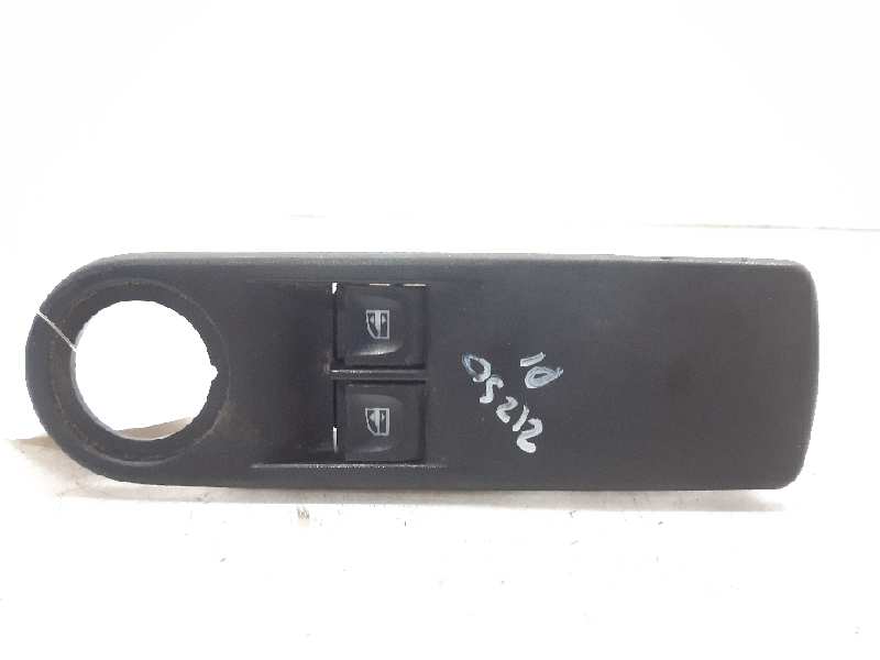 RENAULT Clio 3 generation (2005-2012) Front Left Door Window Switch 809611667R 18566197