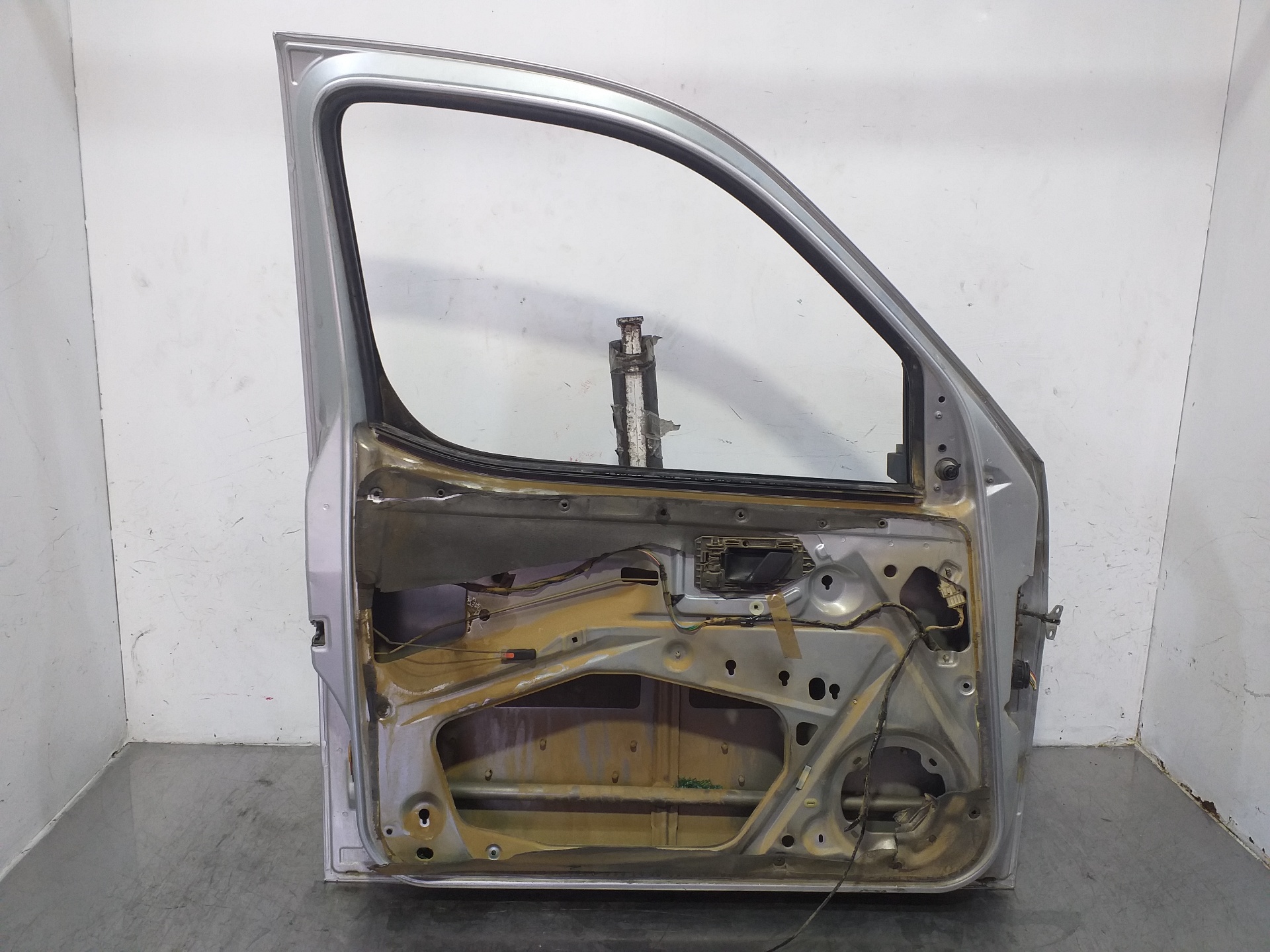 VOLKSWAGEN Clio 1 generation (1990-1998) Front Left Door 9839337880 25605168