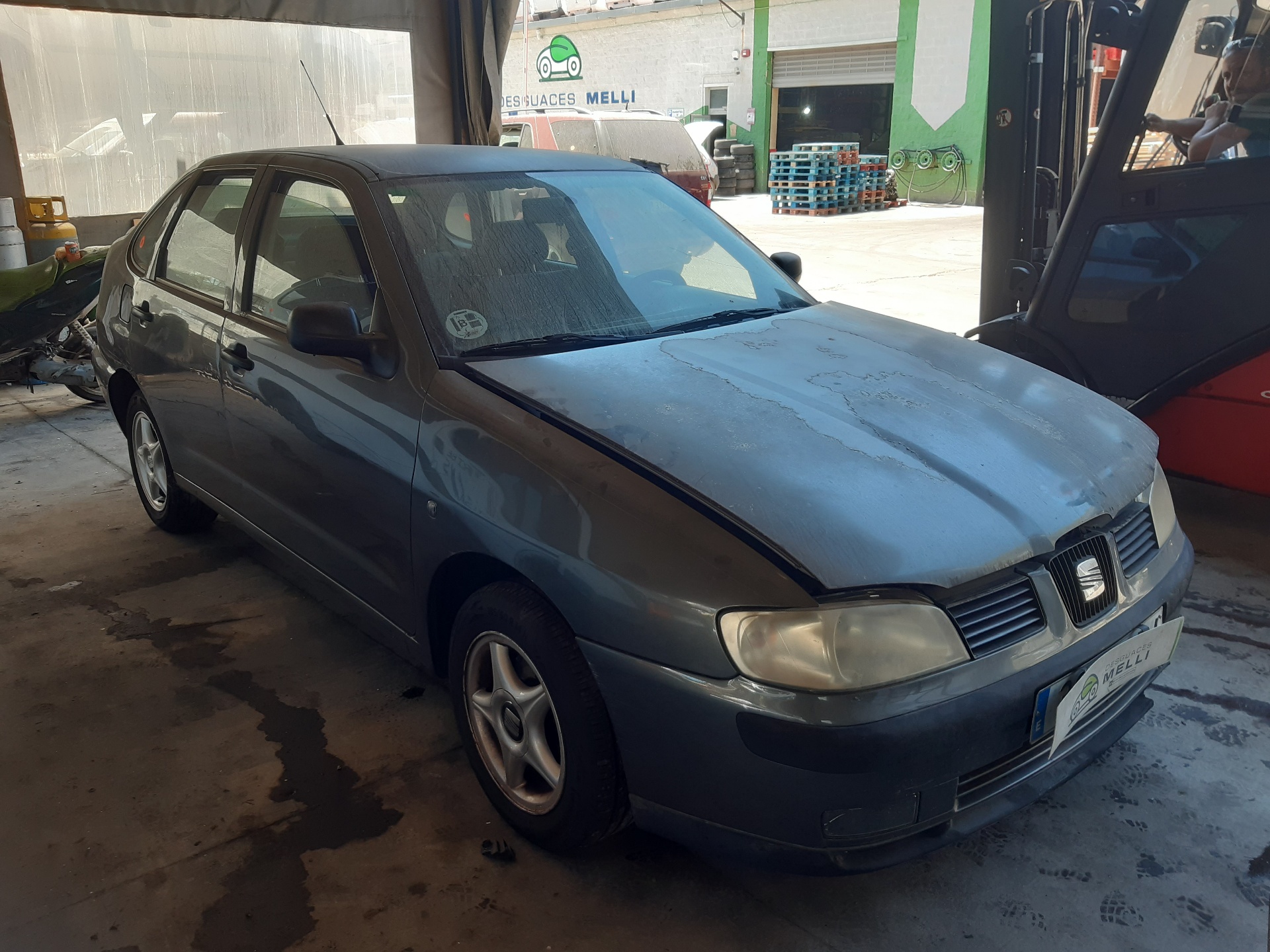 SEAT Ibiza 2 generation (1993-2002) Крыло переднее правое 6K0821022D 22438808