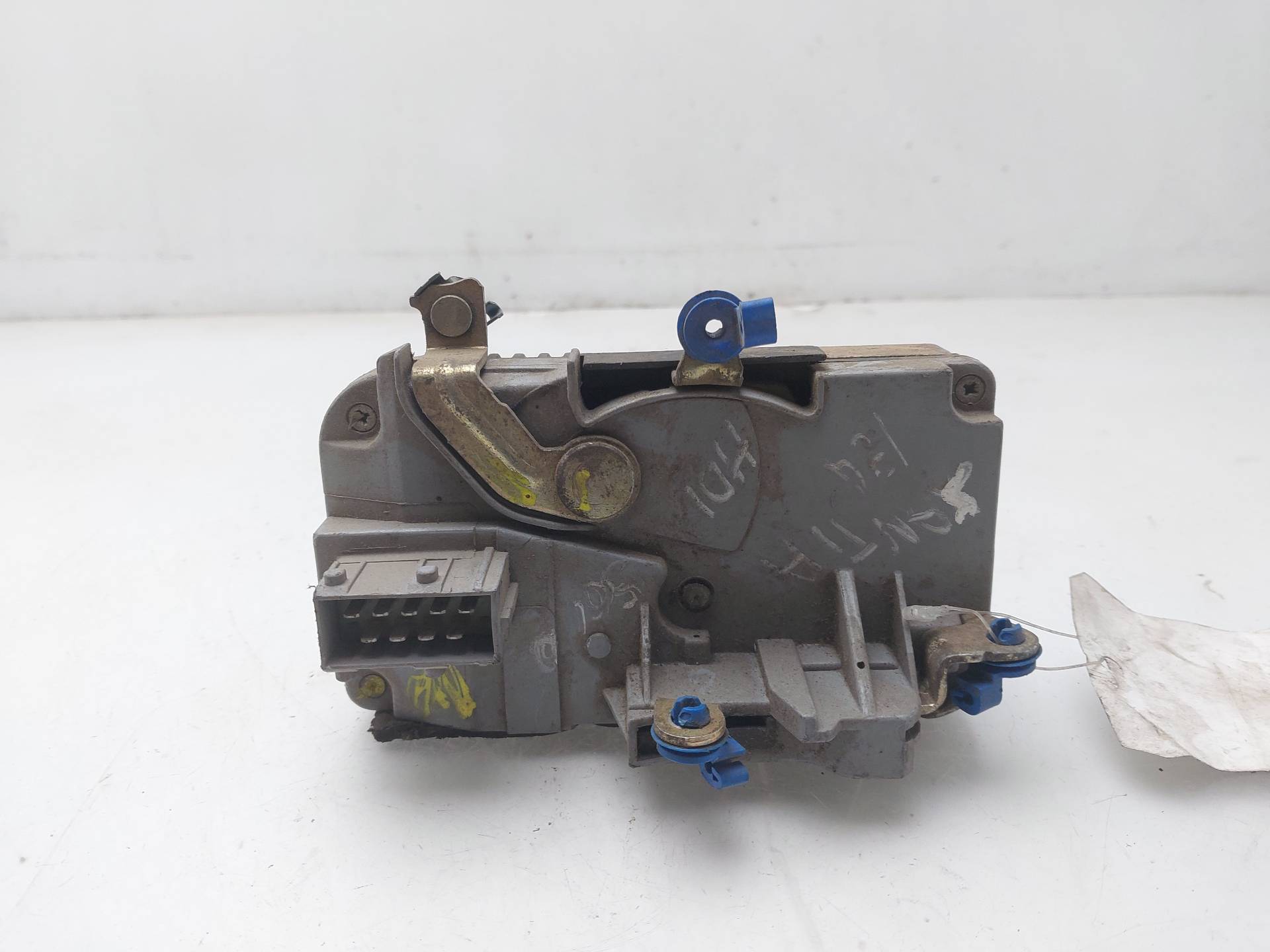 CHEVROLET Xantia X2 (1998-2001) Front Left Door Lock 9135H6 24878470