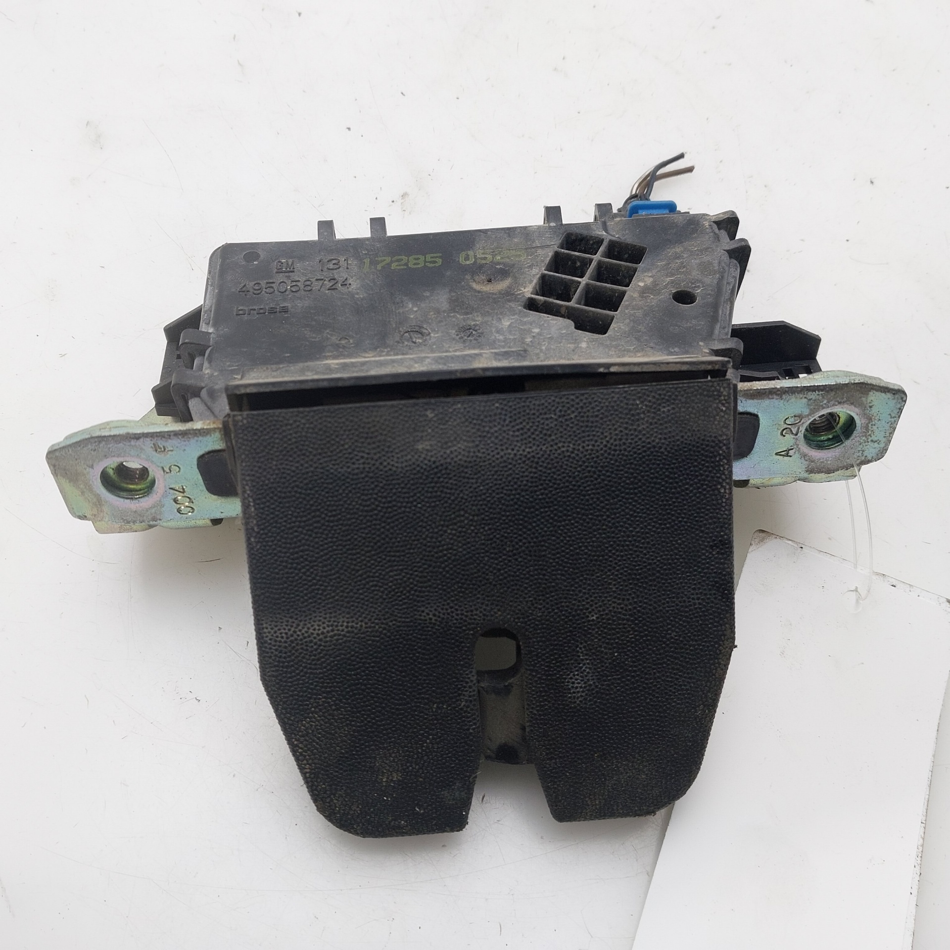 OPEL Astra J (2009-2020) Verrouillage du coffre du hayon 1317285 24973247