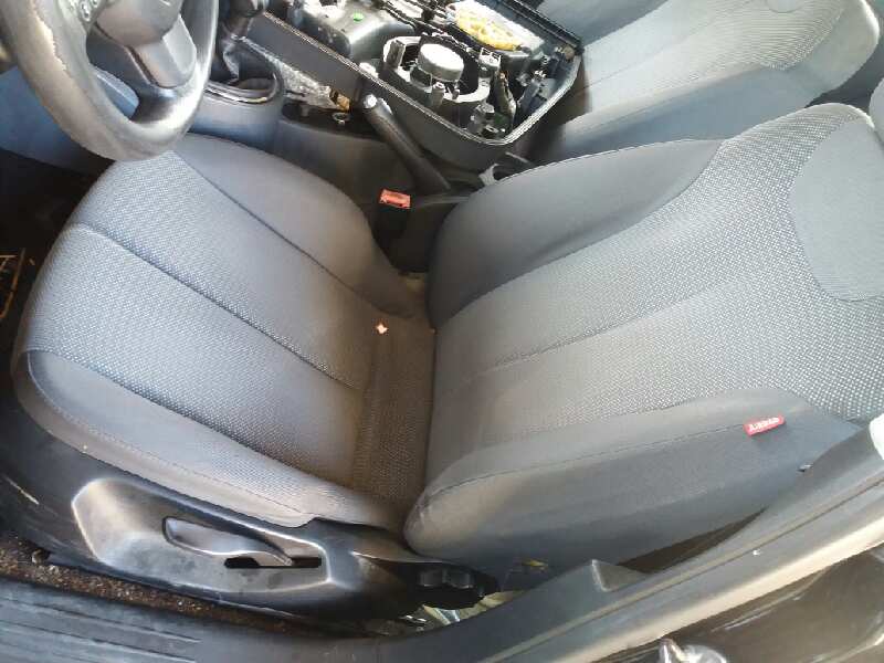 SEAT Leon 2 generation (2005-2012) Priekinių dešinių durų stiklo pakelėjas 1P0837462A 20182958