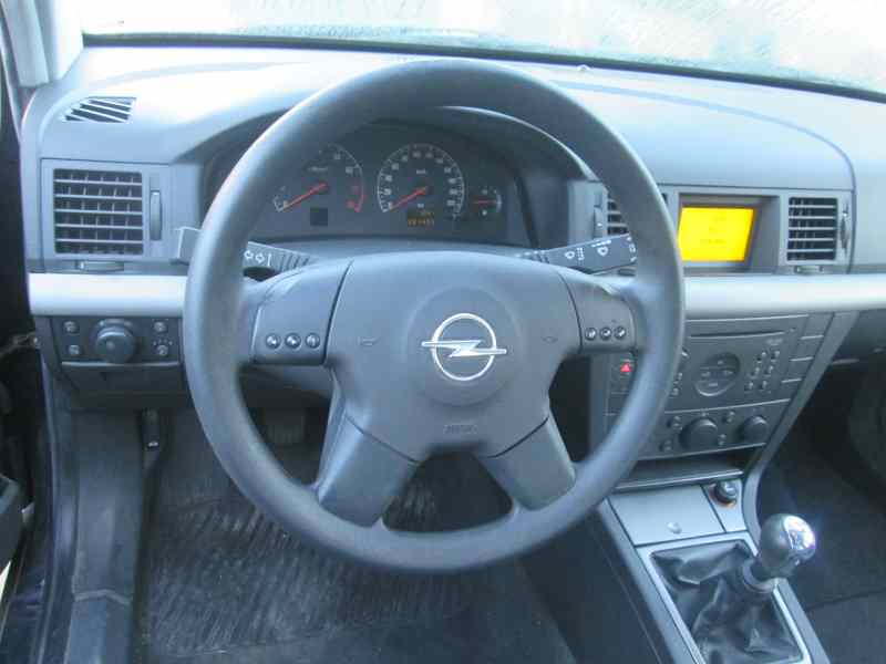 OPEL Vectra C (2002-2005) Saugiklių dėžė 13112920 20165746