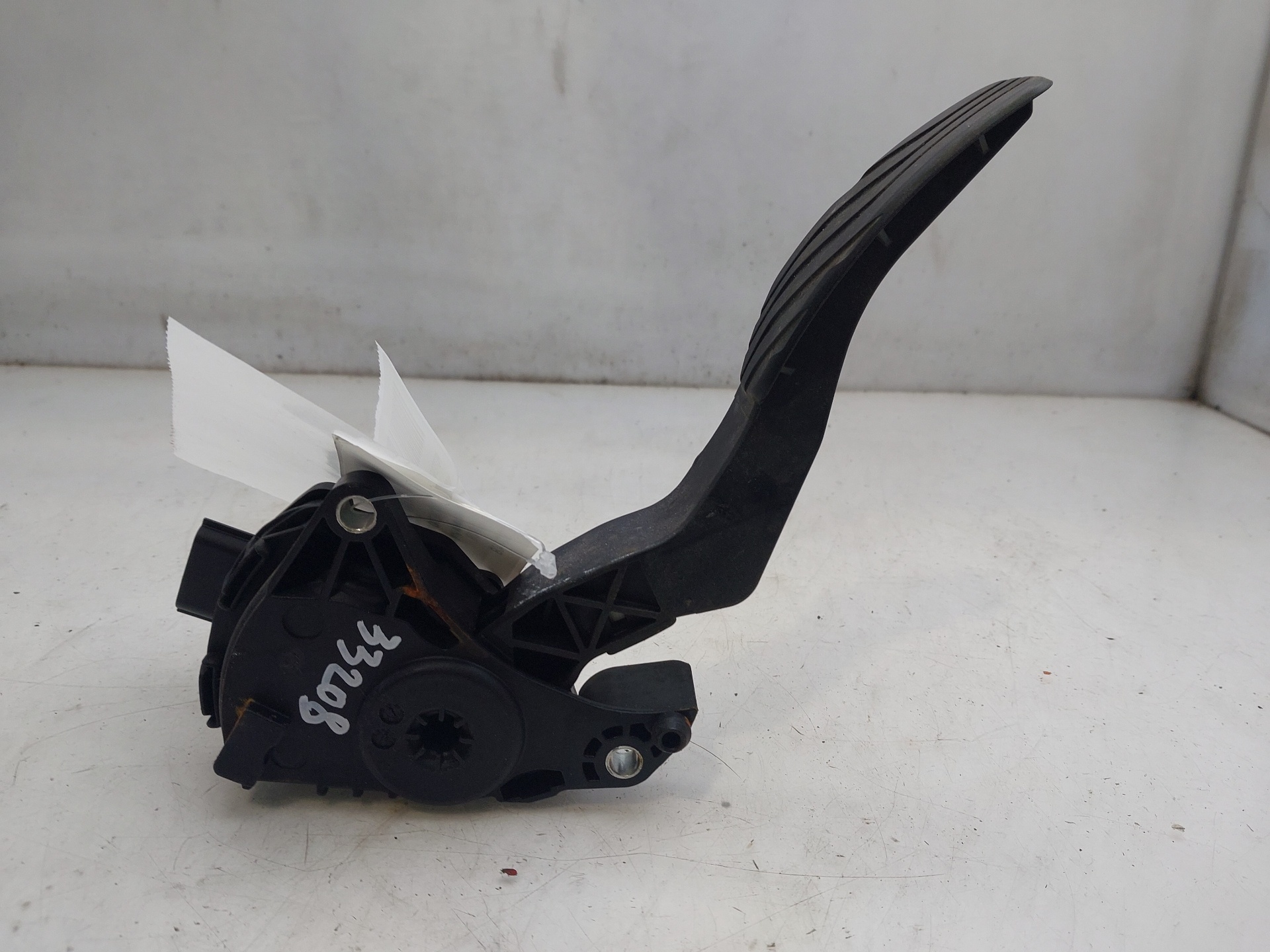 NISSAN Qashqai 2 generation (2013-2023) Other Body Parts 180024BA0B 24149636