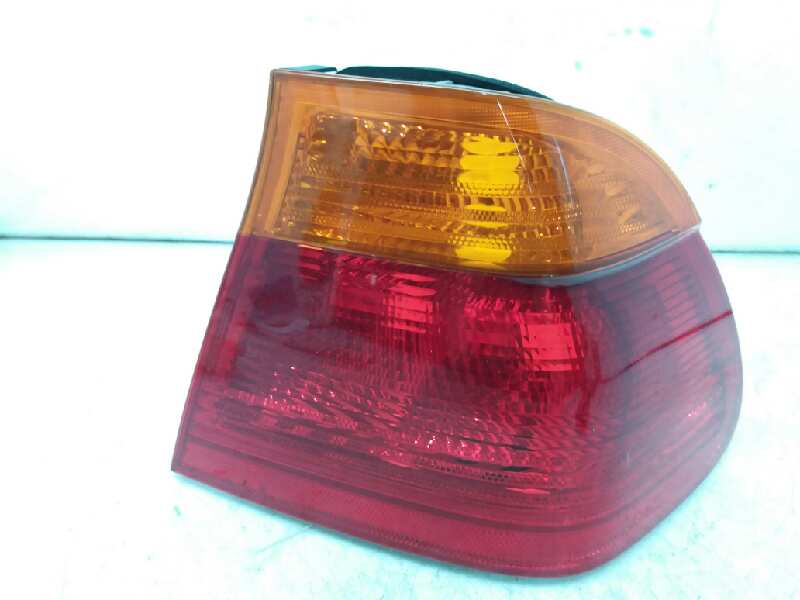 BMW 3 Series E46 (1997-2006) Rear Right Taillight Lamp 63218364922 18390030
