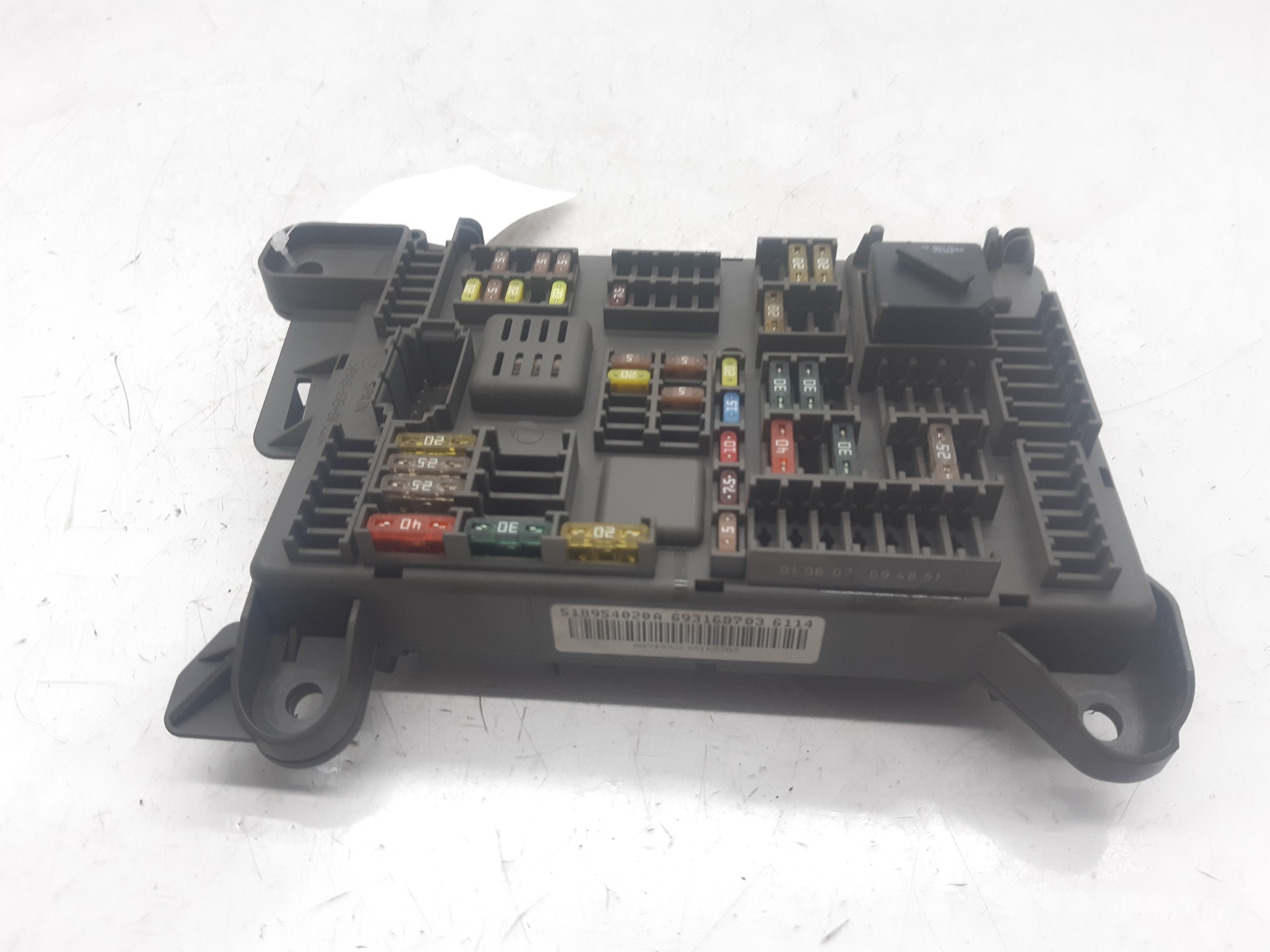 BMW X6 E71/E72 (2008-2012) Fuse Box 693168703 18670198