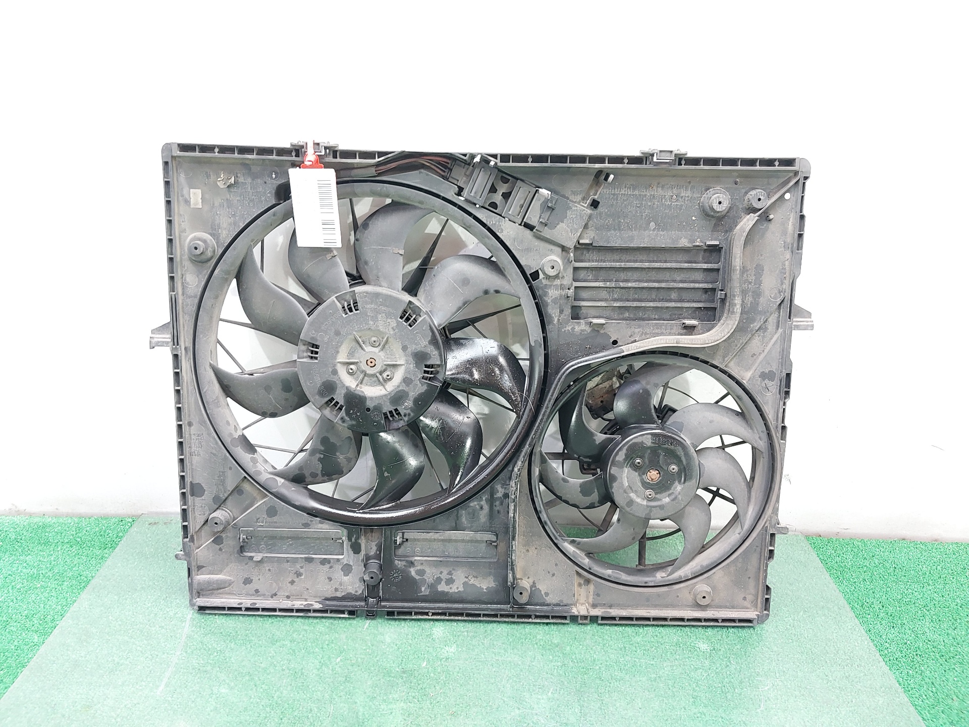 AUDI Q7 4L (2005-2015) Difūzoriaus ventiliatorius 7L0121203G 23015122