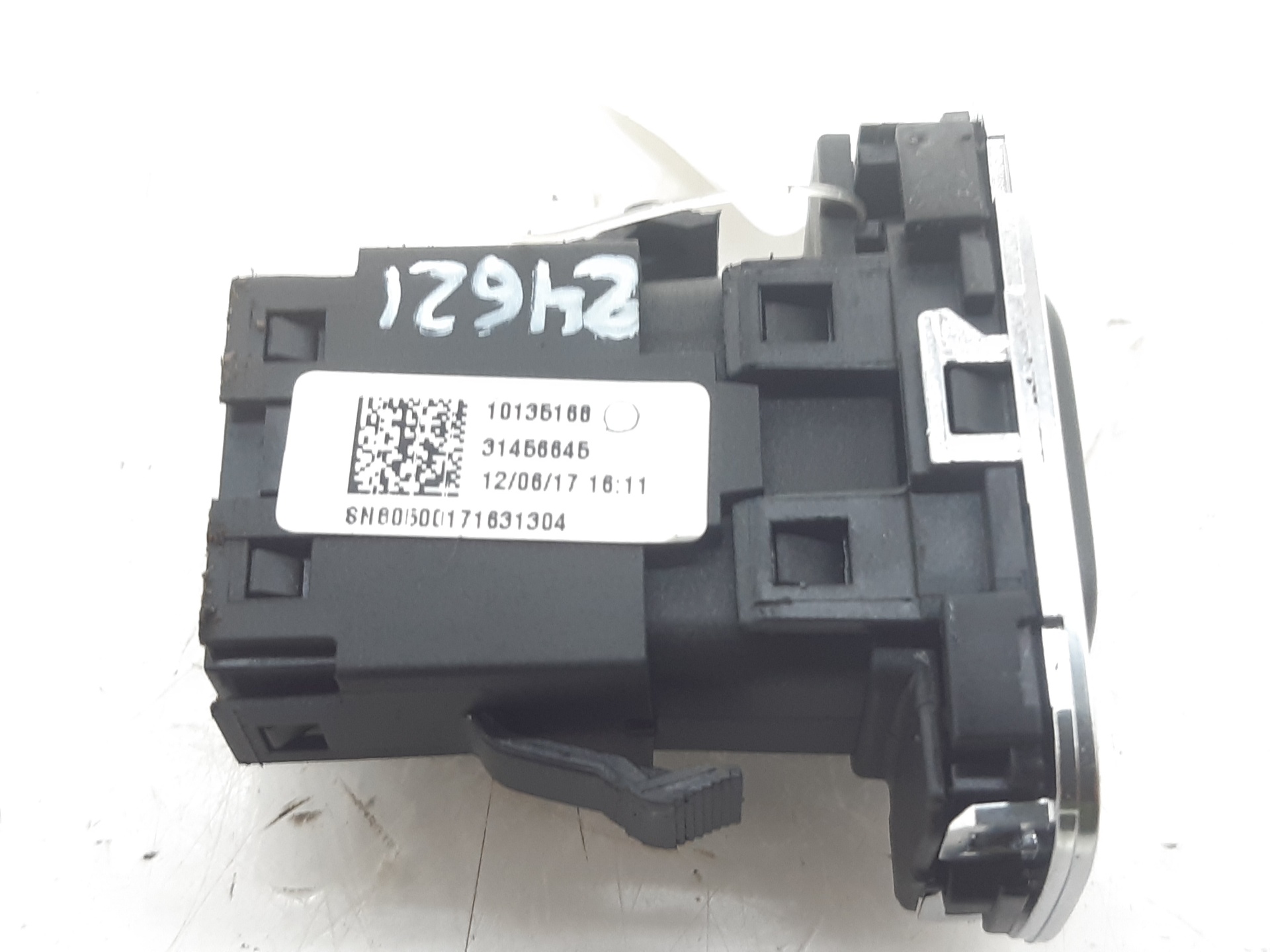 VOLVO V40 2 generation (2012-2020) Other part 31456645 18737269