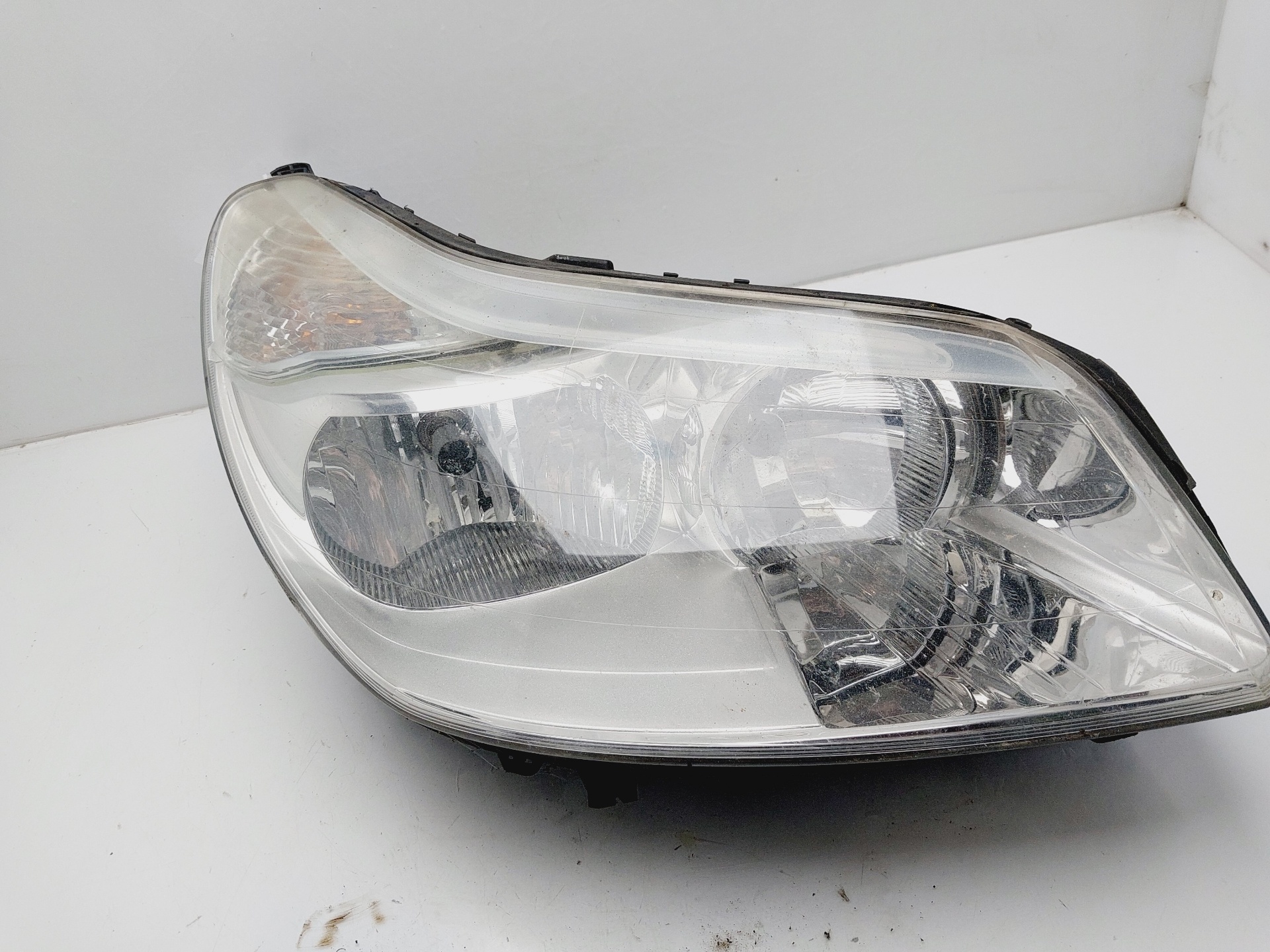 BMW 1 Series F20/F21 (2011-2020) Front Left Headlight 9650055880 25611012