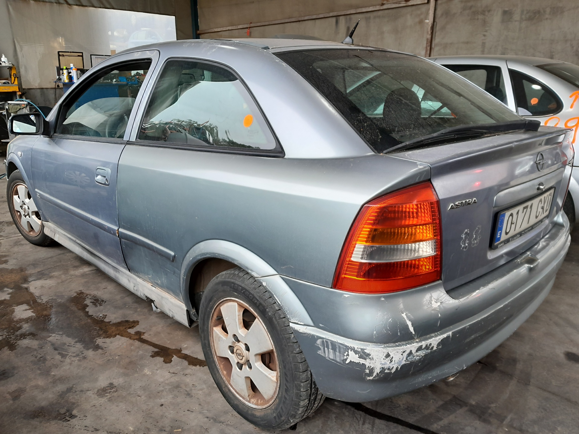 OPEL Astra H (2004-2014) Решетка радиатора 90587100 24930472