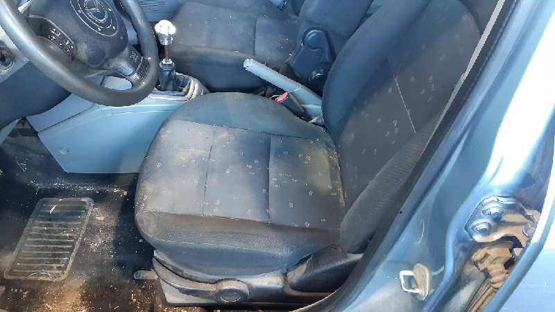 MAZDA 2 1 generation (2003-2007) Höger bakre inre öppningshandtag 3M71A22620 18583195