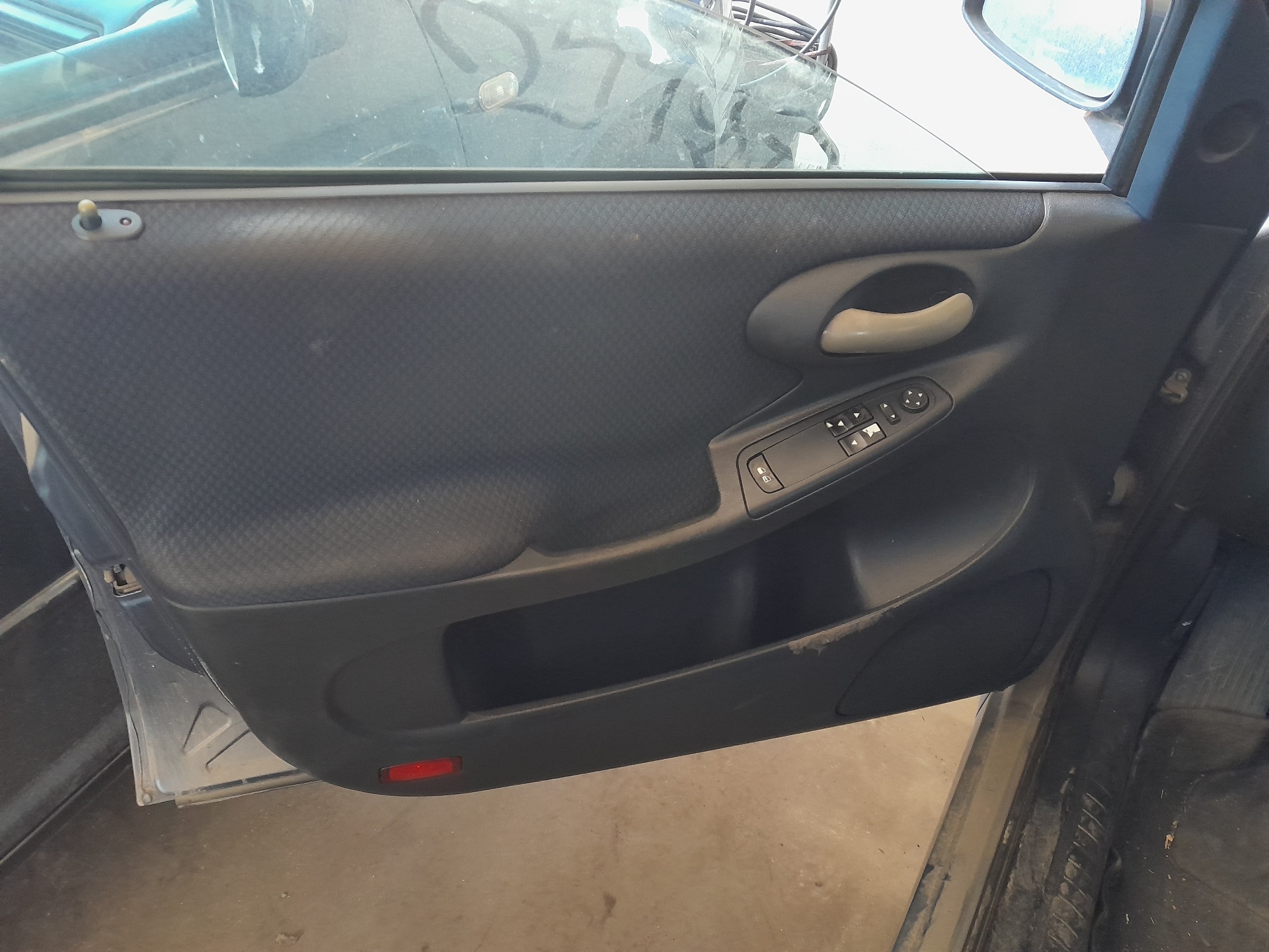 FIAT Stilo 1 generation (2001-2010) Front Right Door 46752446 23017930