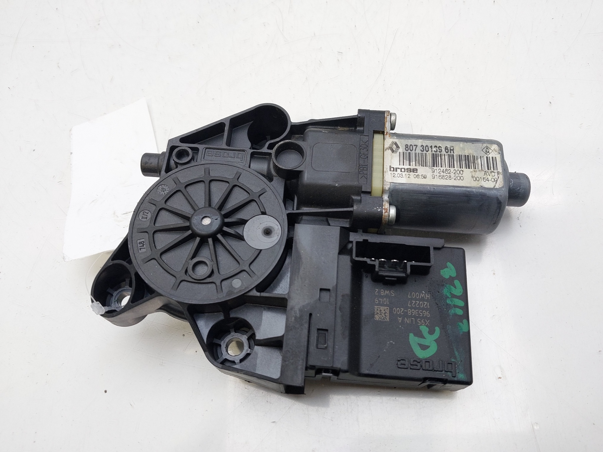 RENAULT Megane 3 generation (2008-2020) Front Right Door Window Control Motor 807301396R 25303396