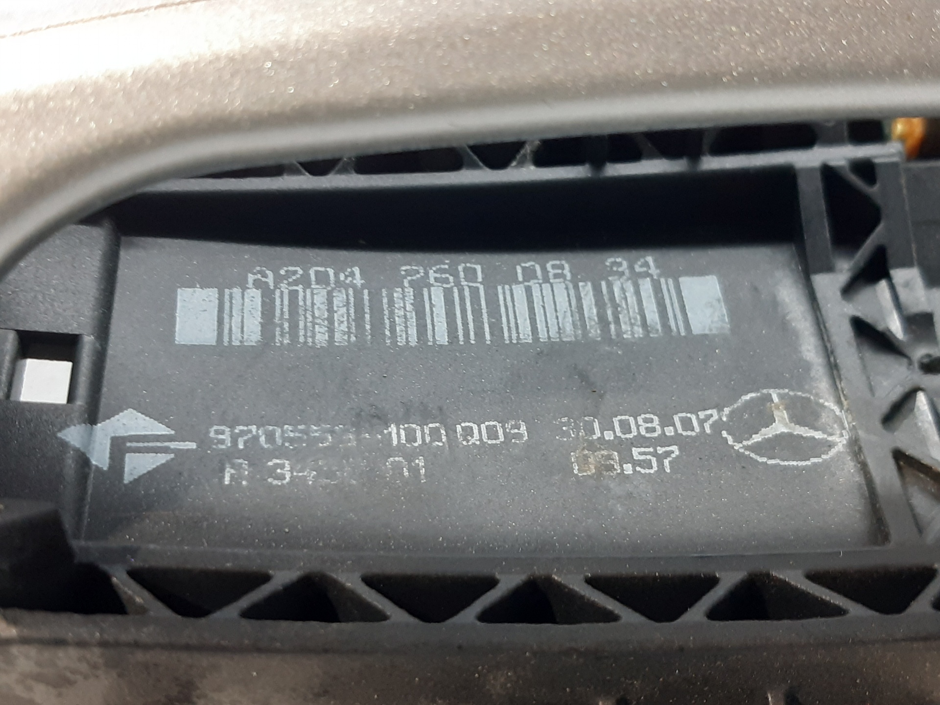 MERCEDES-BENZ C-Class W204/S204/C204 (2004-2015) Наружная ручка передней правой двери A2042600834 18750371