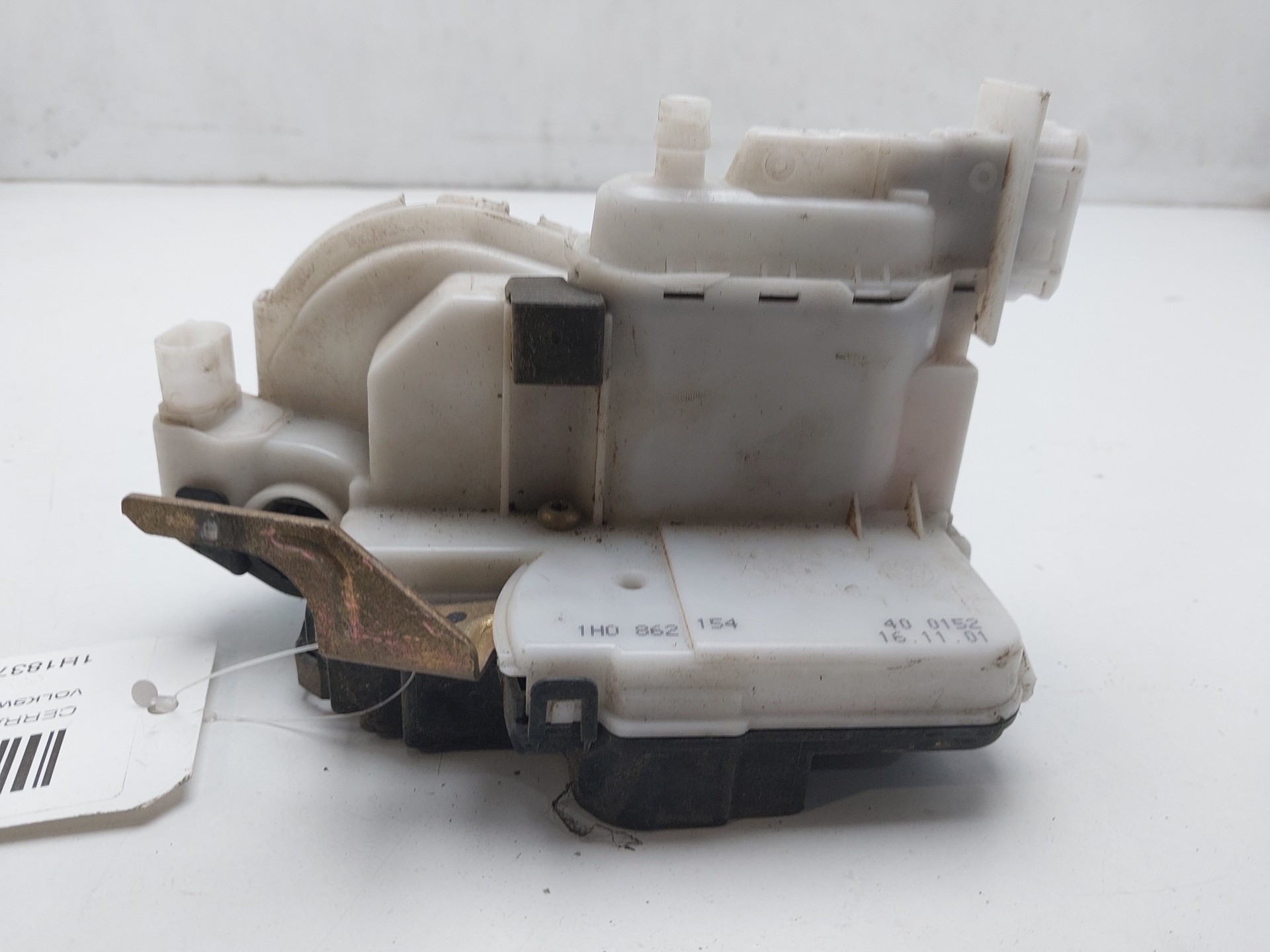 VOLKSWAGEN Golf 3 generation (1991-1998) Front Right Door Lock 1H1837016A 24759950