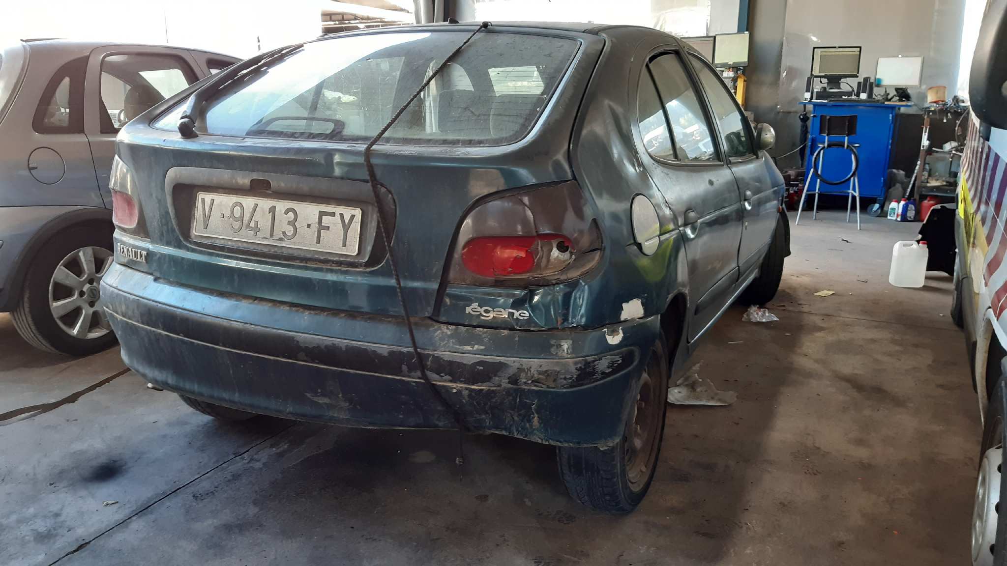 RENAULT Megane 1 generation (1995-2003) Генератор 7700424594 24006800