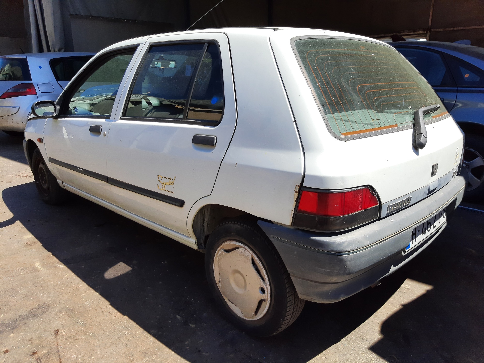 RENAULT Clio 1 generation (1990-1998) Бампер задний 7701466676 22327201