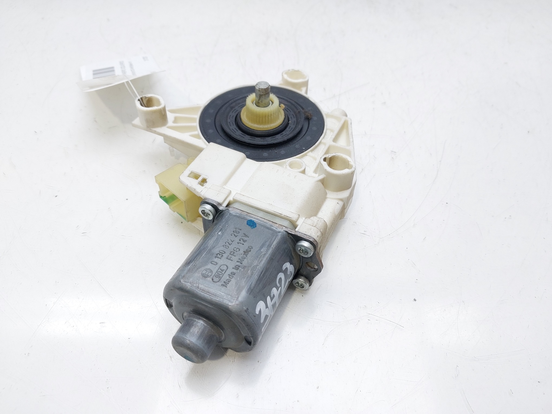 MERCEDES-BENZ M-Class W164 (2005-2011) Rear Left Door Window Control Motor A2518200942 22355477