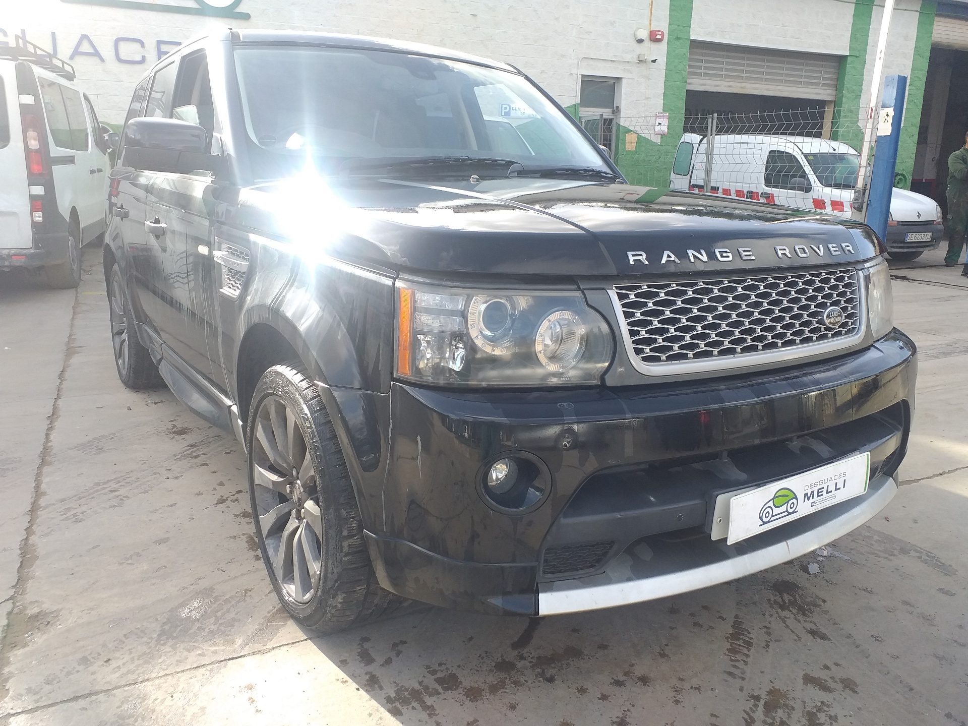 LAND ROVER Range Rover Sport 1 generation (2005-2013) Ступица задняя левая LR045825 24983410