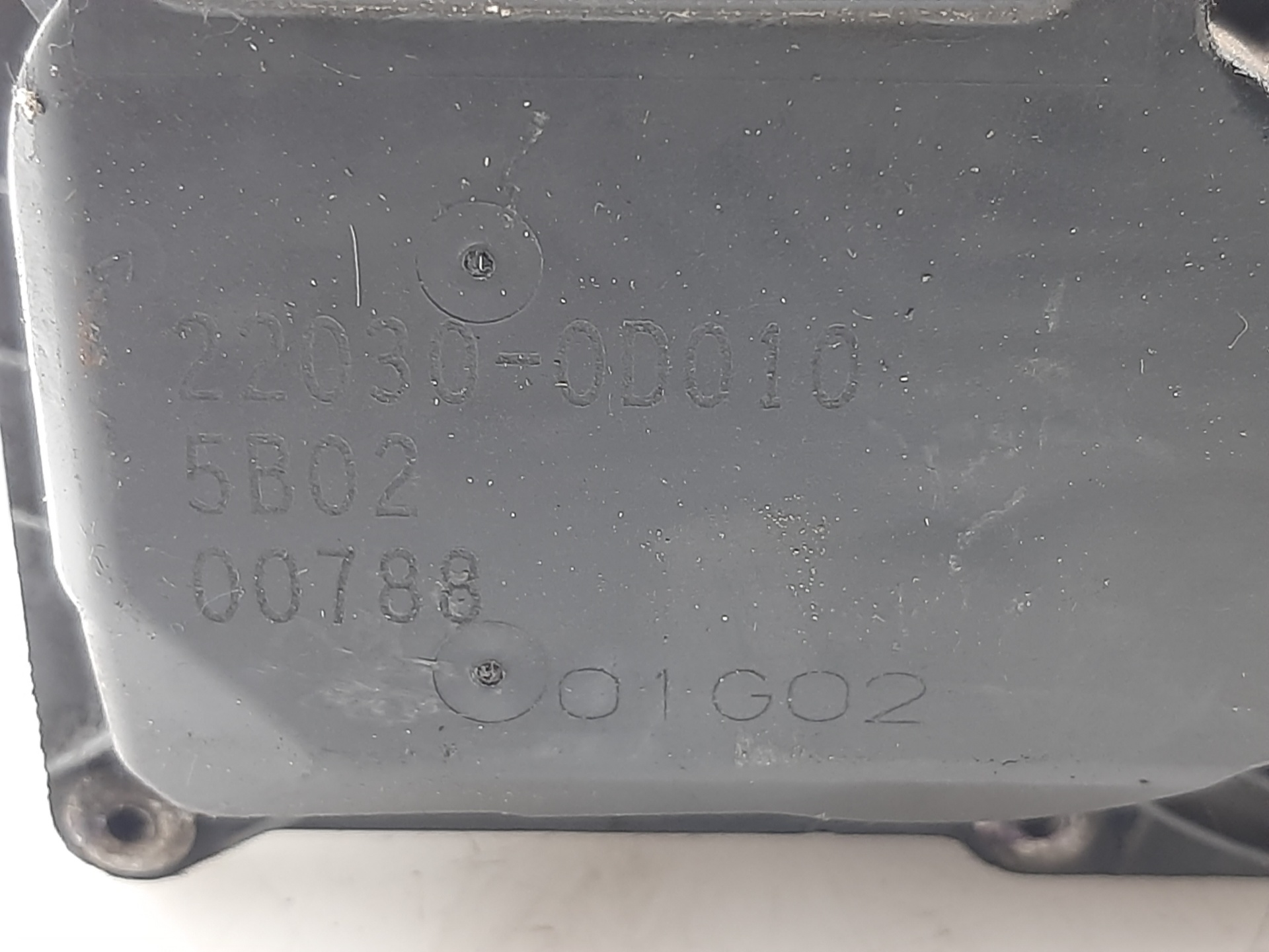 TOYOTA Corolla Verso 1 generation (2001-2009) Kaasukahvan runko 220300D010 24929339