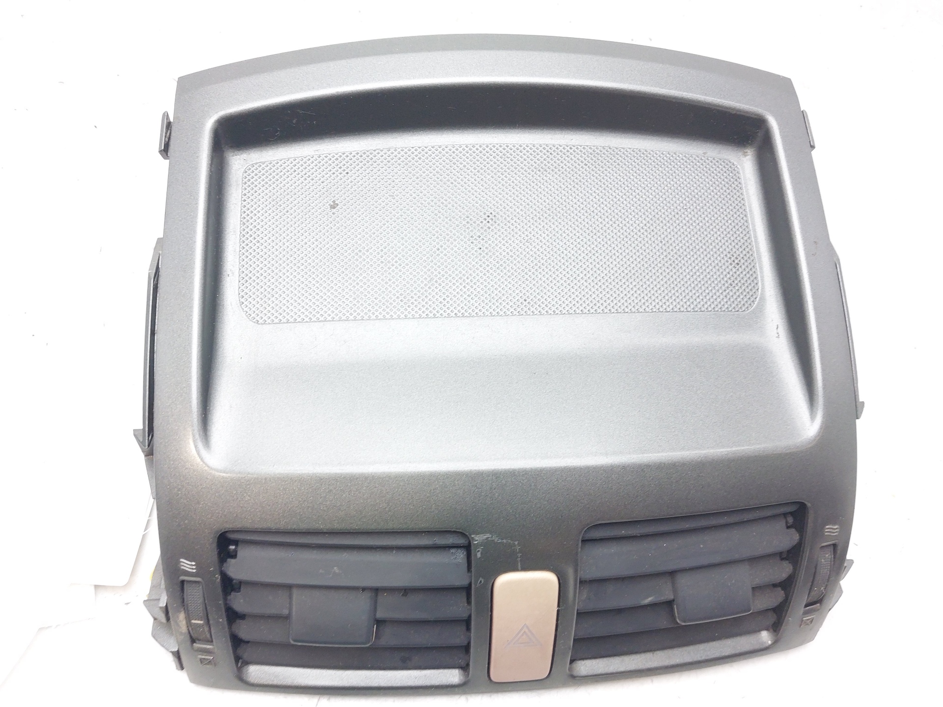 Rejilla aireadora 4ZZ 5567002130 de Toyota Auris (_e15_) 2007-2012 97 CV con 186456 km - pieza usada