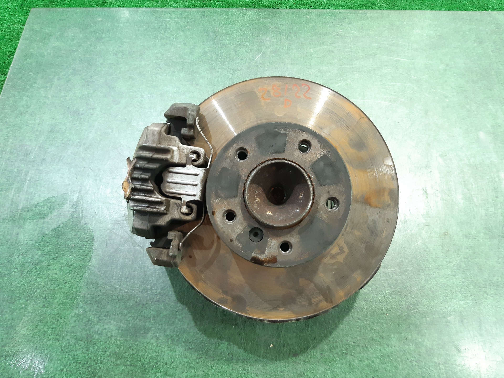 BMW 3 Series E90/E91/E92/E93 (2004-2013) Front Right Wheel Hub 31216793924 18798034