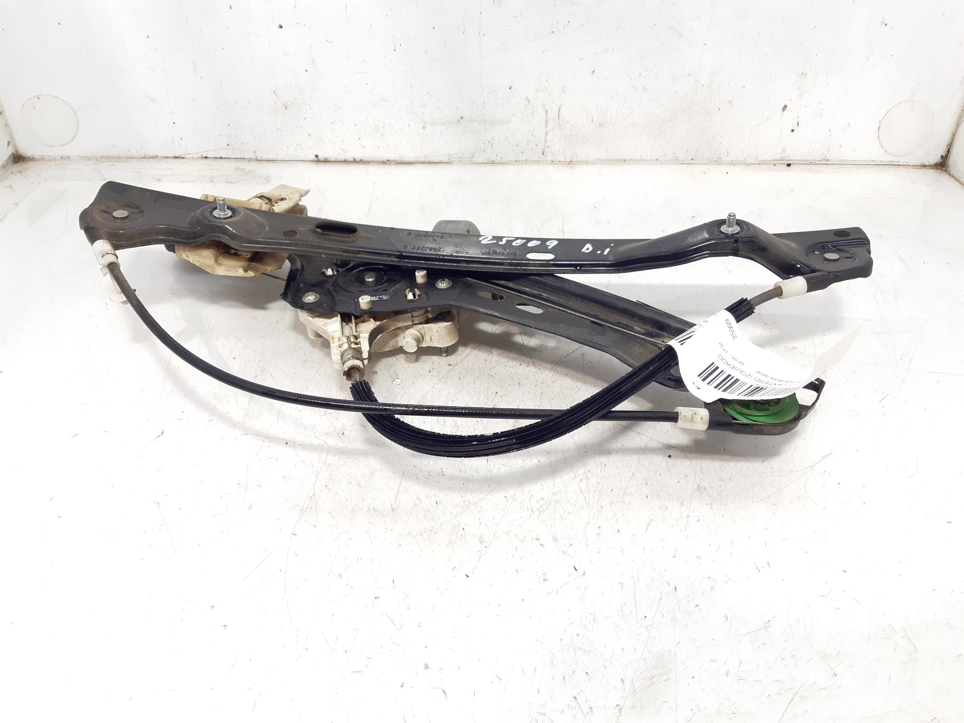 BMW 3 Series E90/E91/E92/E93 (2004-2013) Lève-vitre de porte avant gauche 51337140587 18726045