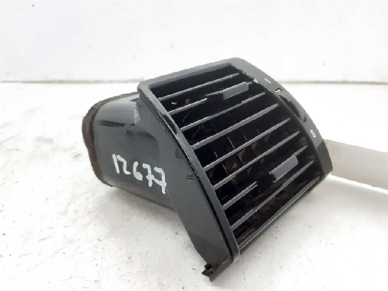 BMW X5 E53 (1999-2006) Cabin Air Intake Grille 64228402215 24107834