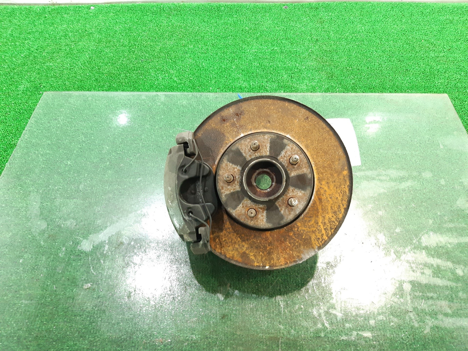 VAUXHALL C-Max 1 generation (2003-2010) Front Left Wheel Hub 1420863 22468021