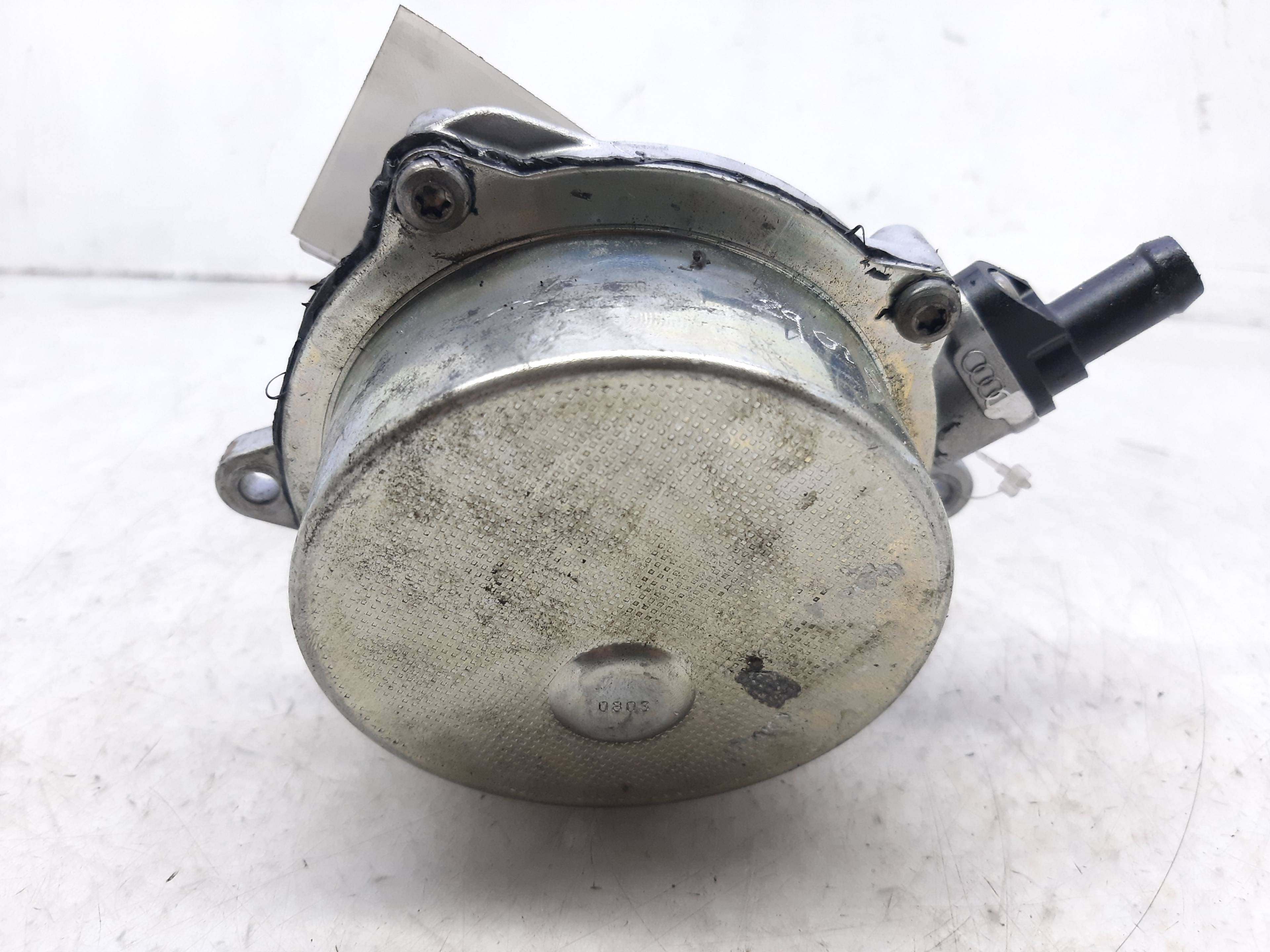 AUDI A8 D3/4E (2002-2010) Vacuum Pump 057145100F 25042656