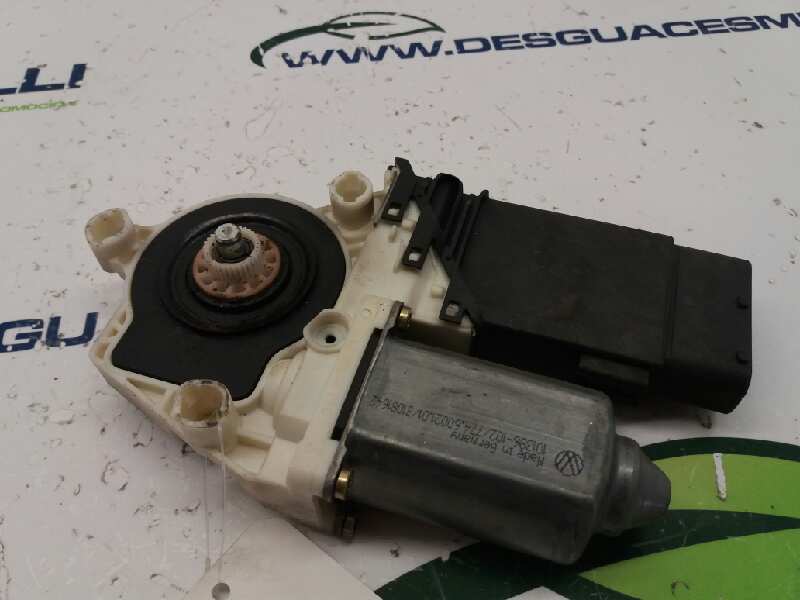 SEAT Toledo 2 generation (1999-2006) Front Right Door Window Control Motor 101386 20169673