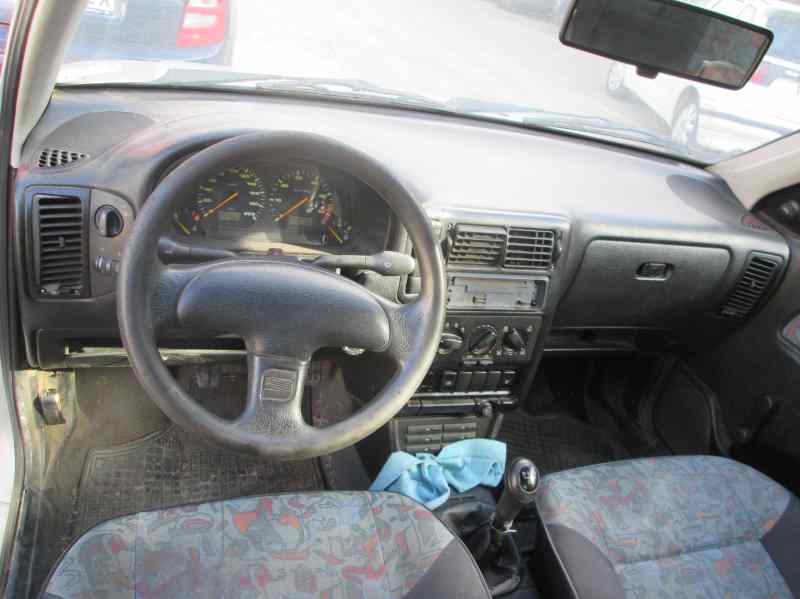 SEAT Cordoba 1 generation (1993-2003) Priekinių kairių durų veidrodis 415312301 20167574