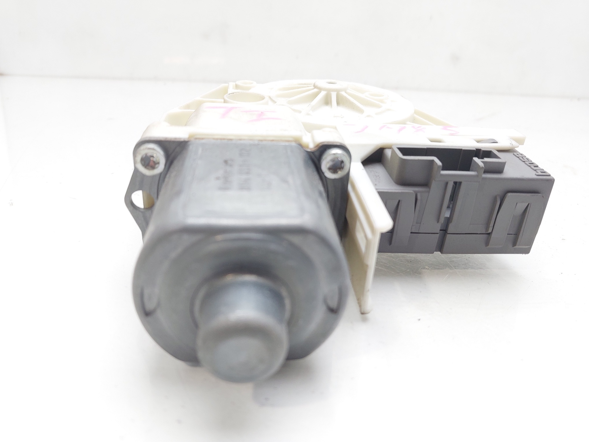 PEUGEOT 407 1 generation (2004-2010) Moteur de commande de vitre de porte arrière gauche 994651102 21087518