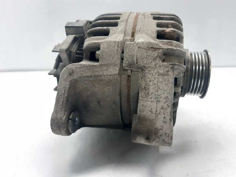 Alternador Z12XE 24437120 de Opel Corsa c (x01) 2003-2009 75 CV con 153800 km - pieza usada