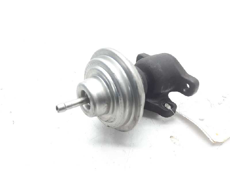 AUDI A4 B5/8D (1994-2001) EGR Valve 028131501E 18593995