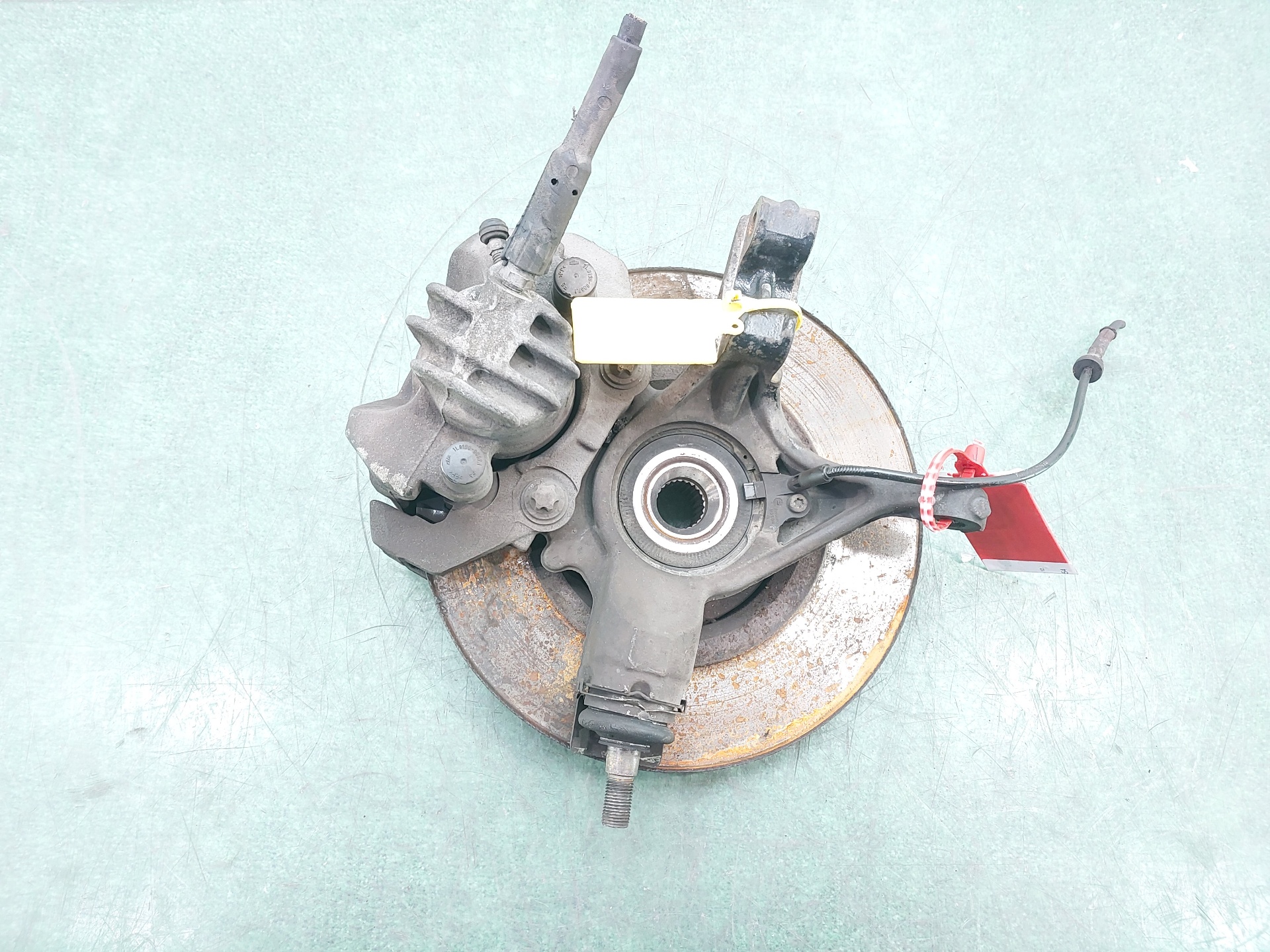 CITROËN Berlingo 2 generation (2008-2023) Front Right Wheel Hub 364796 23837389