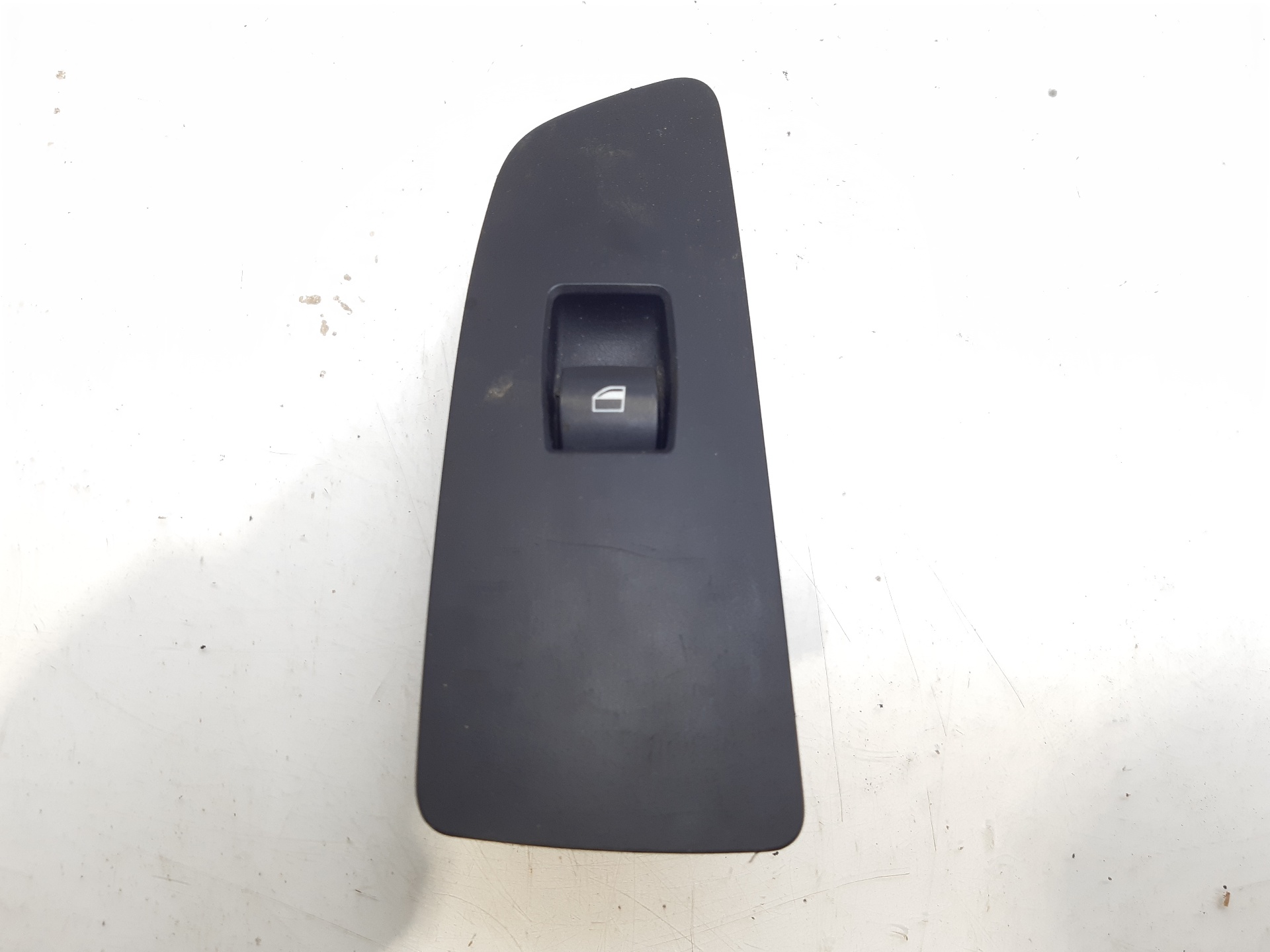 BMW 1 Series F20/F21 (2011-2020) Front Right Door Window Switch 6935534 23251092