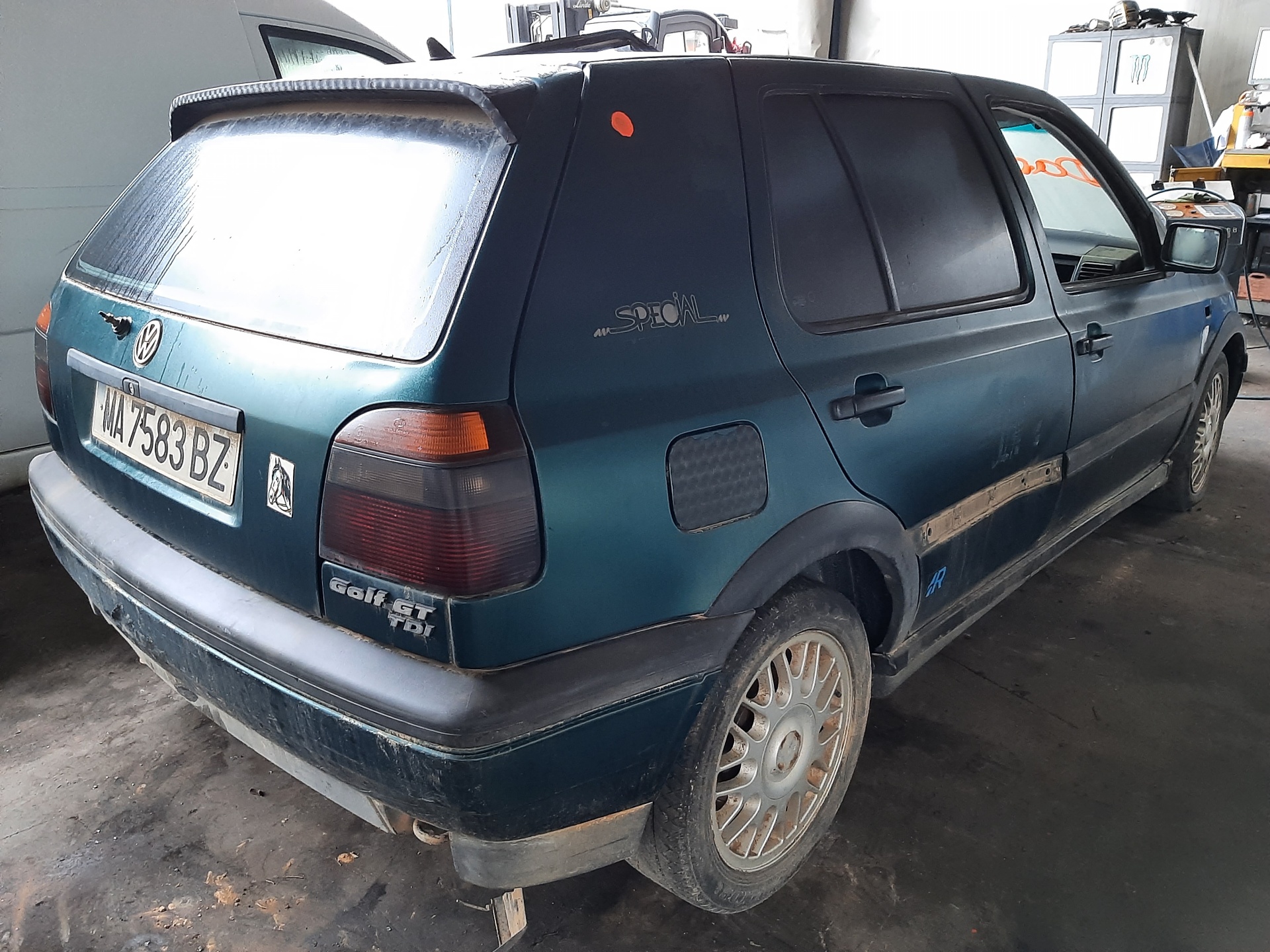 VOLKSWAGEN Golf 3 generation (1991-1998) Oglindă ușă stânga față NVE2311 22017471