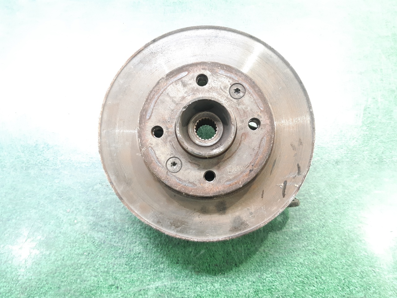 ASTON MARTIN Kangoo 1 generation (1998-2009) Front Right Wheel Hub 8200150223 18691350