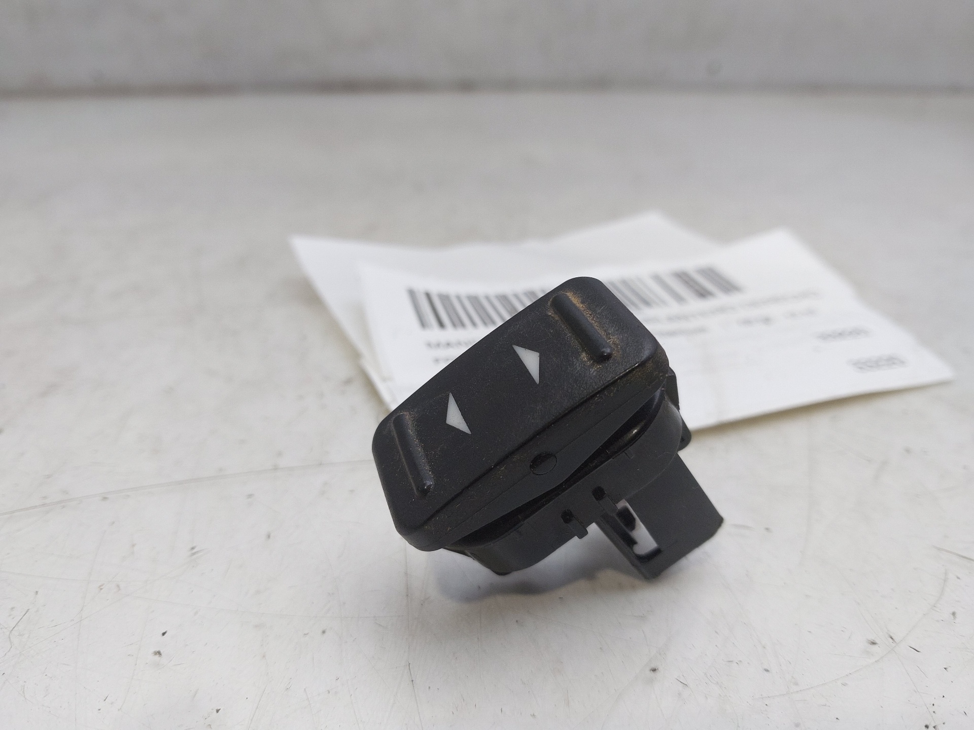 FORD Mondeo 4 generation (2007-2015) Front Right Door Window Switch 6M2T14529AD 22916640
