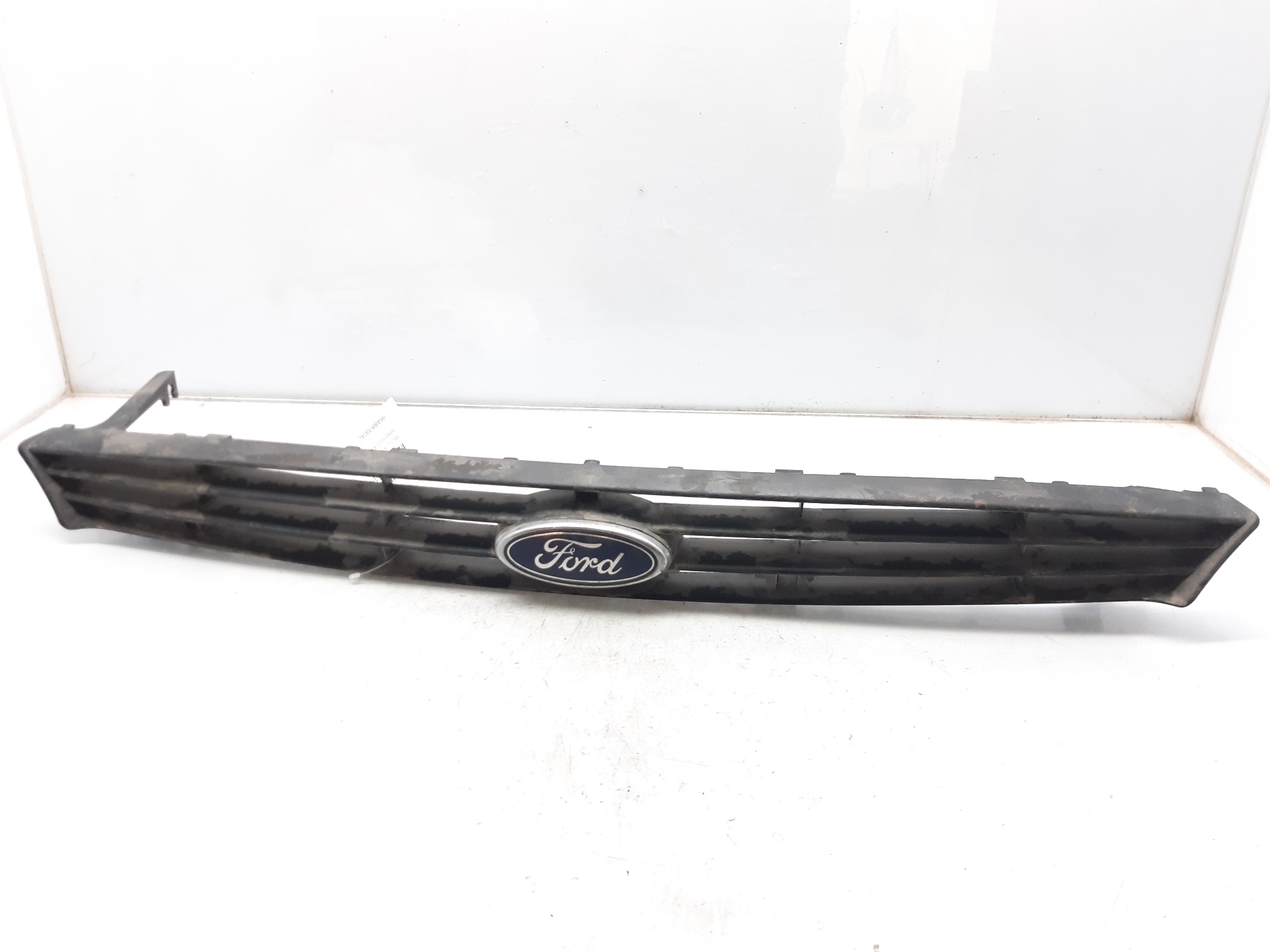 FORD Focus 1 generation (1998-2010) Radiator Grille 98AB8200AL 24130474