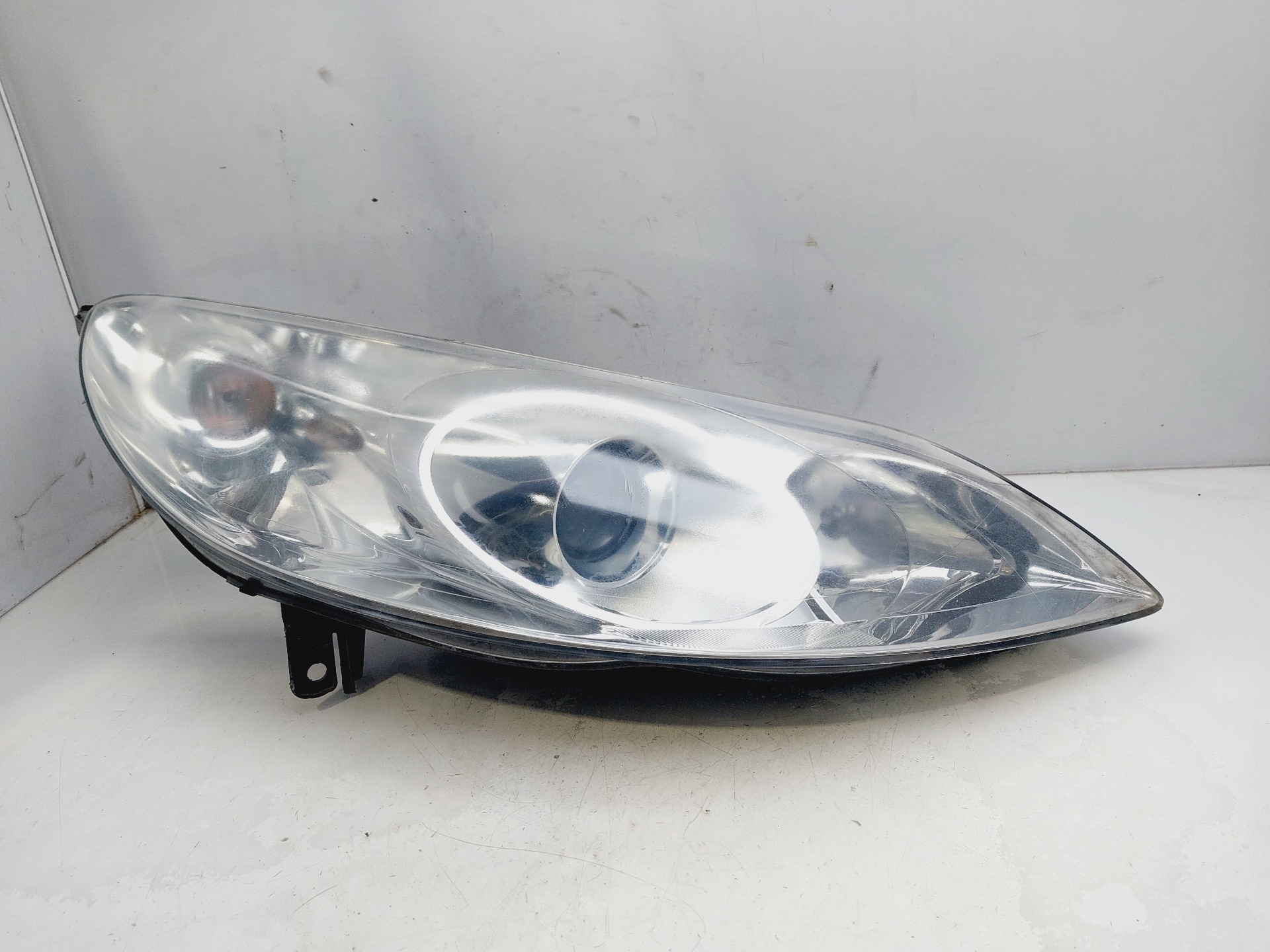 VAUXHALL 407 1 generation (2004-2010) Front Right Headlight 620692 25621634