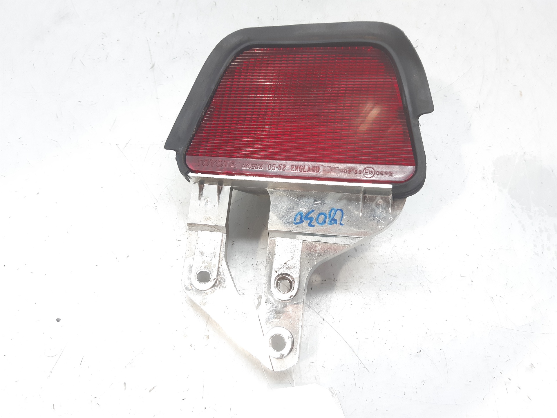 TOYOTA Avensis 2 generation (2002-2009) Rear cover light 8157005081 22432006